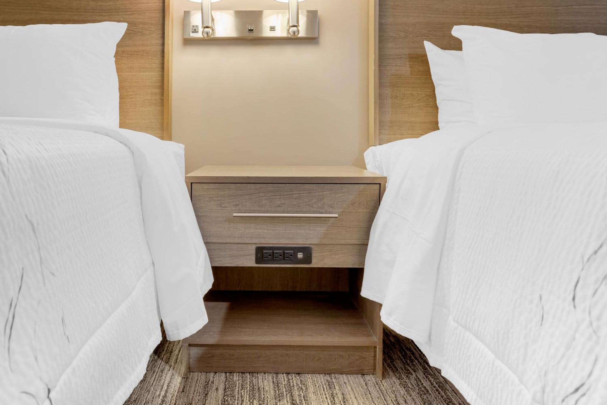 Deluxe Room with Two Queen Beds Smoke Free