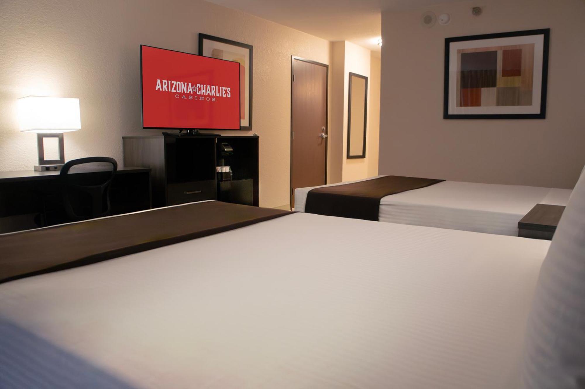 Klondike Deluxe 2 Queen Beds