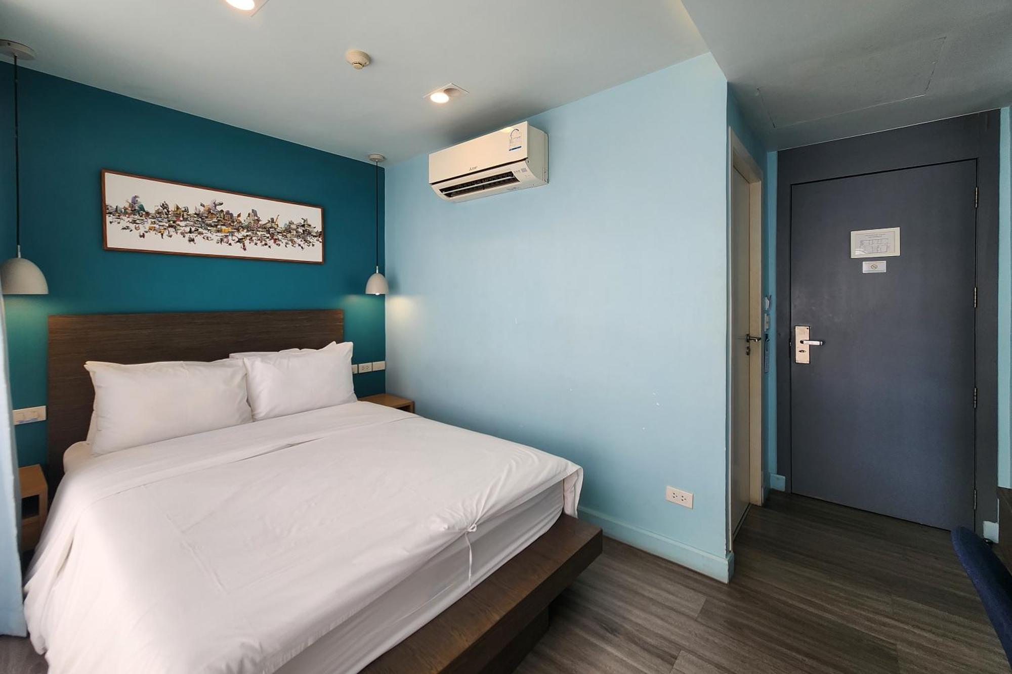 Deluxe Room,1620232712:JPEG