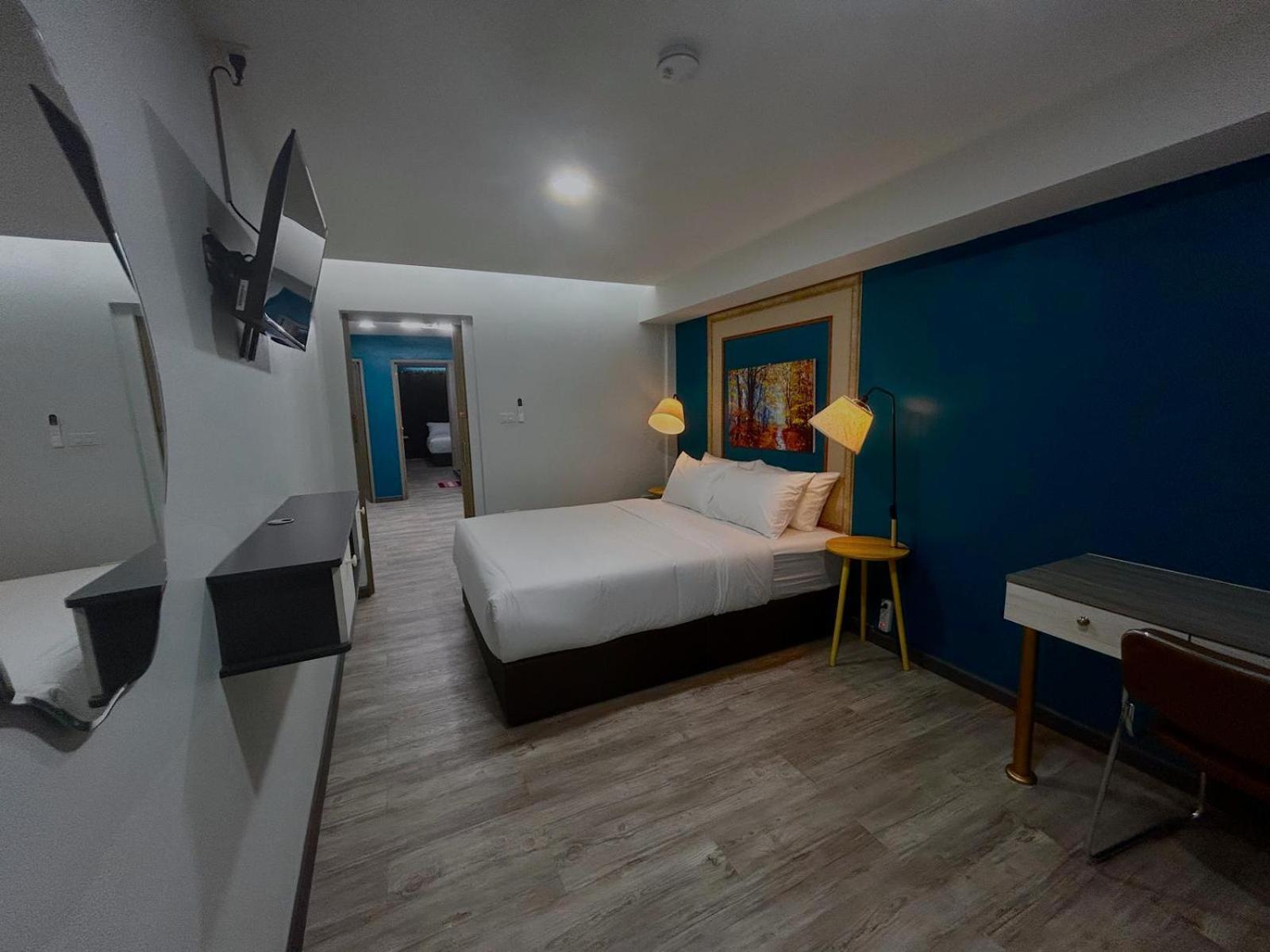 Deluxe Suite,1621579298:JPEG