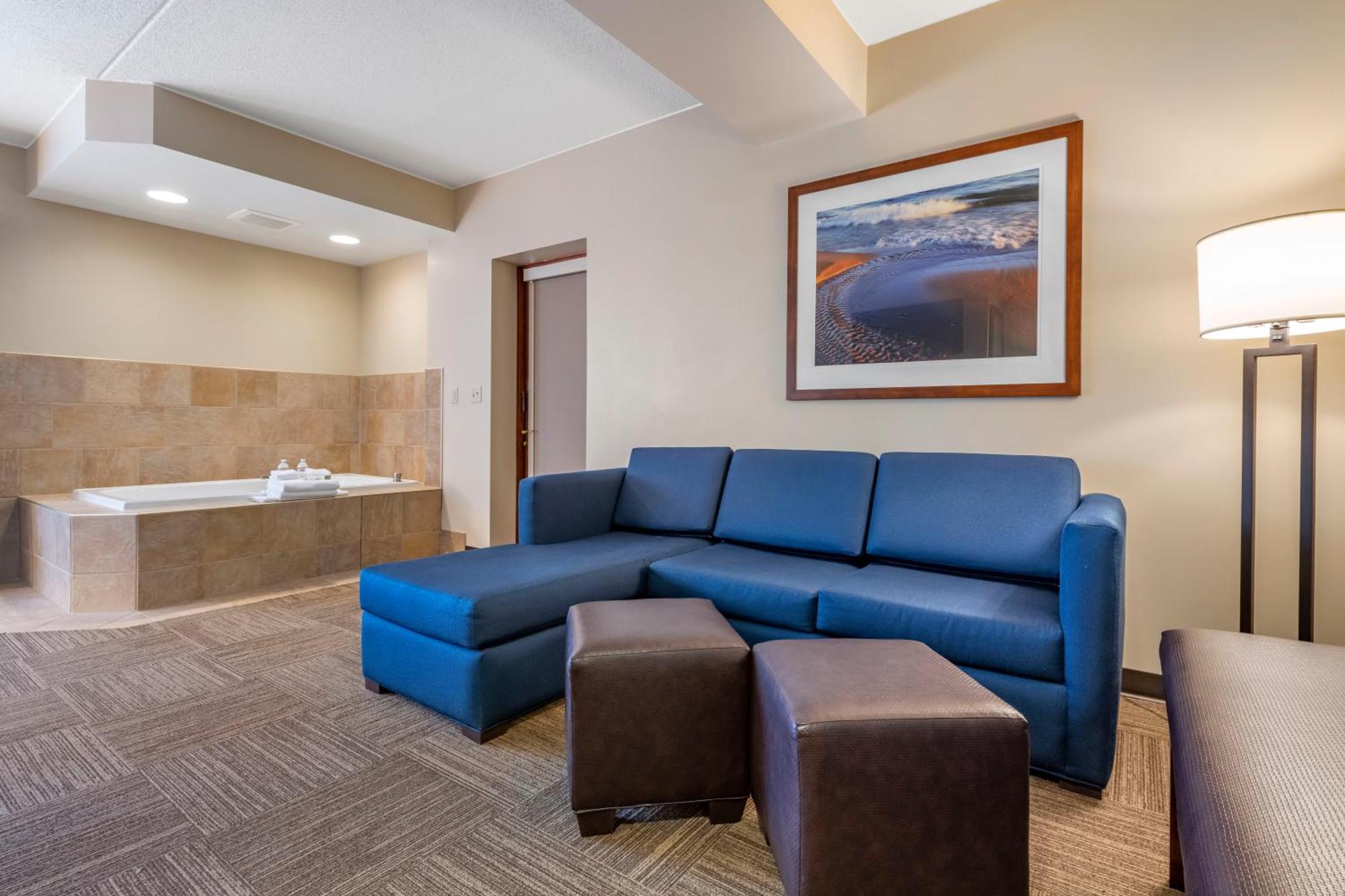 King Suite with Bridge View - Non-Smoking
