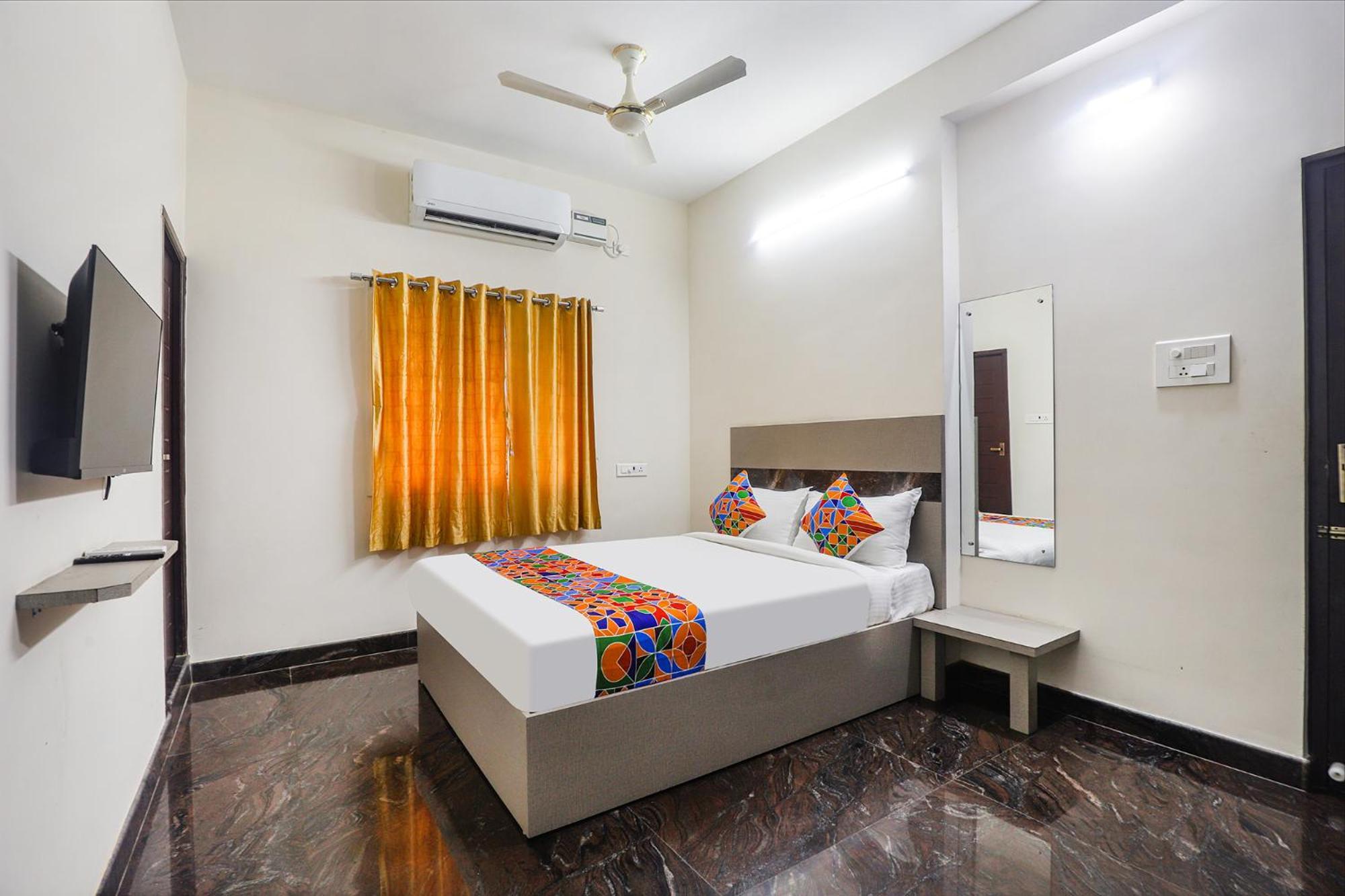 Deluxe Room,1632451844:JPEG