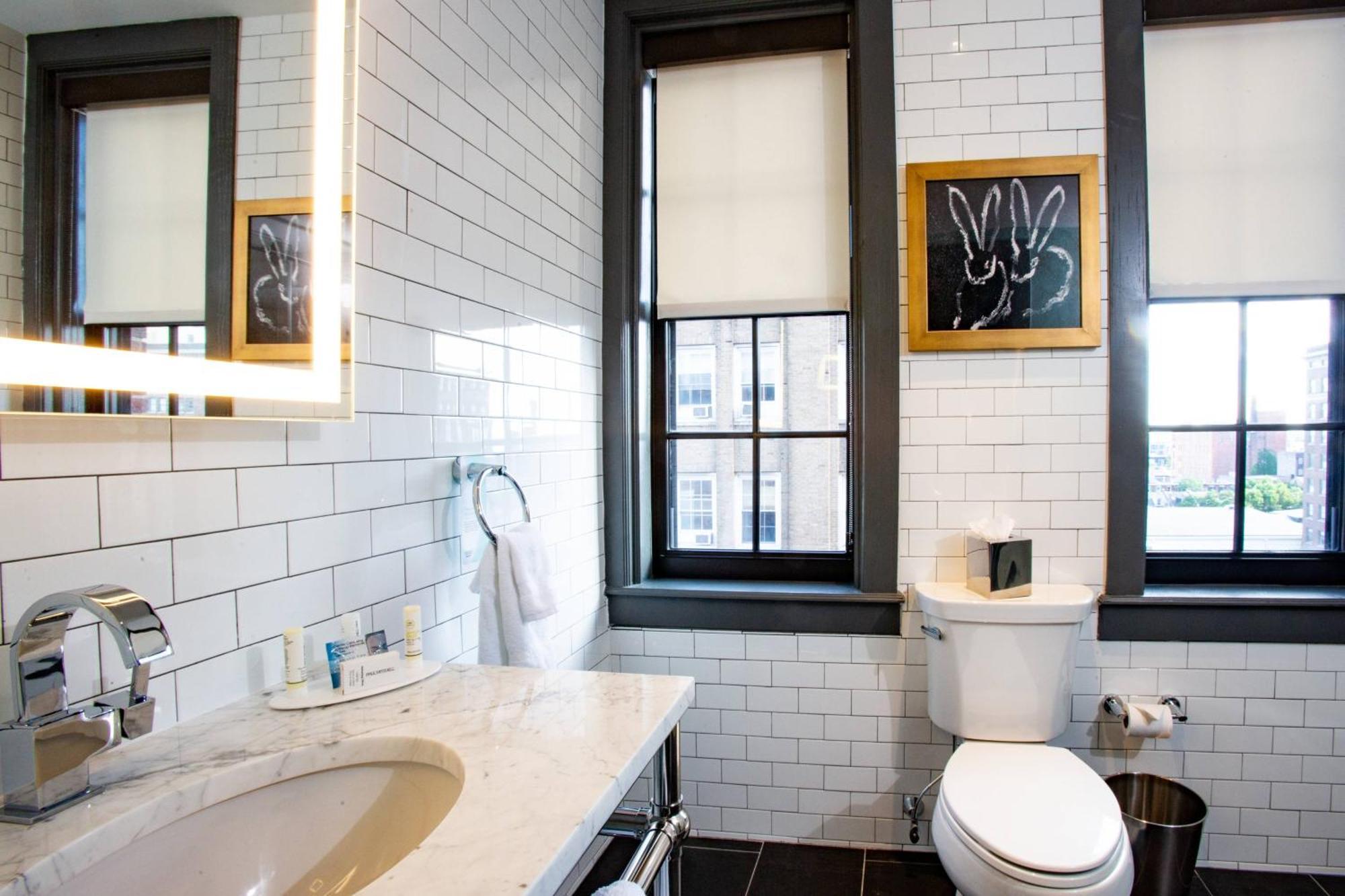 King Room - Hearing Accessible