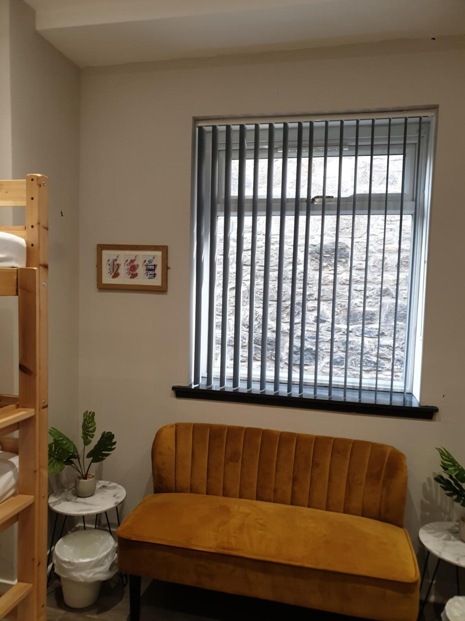 Bunk Bed in 6-Bed Mixed Dormitory Room
