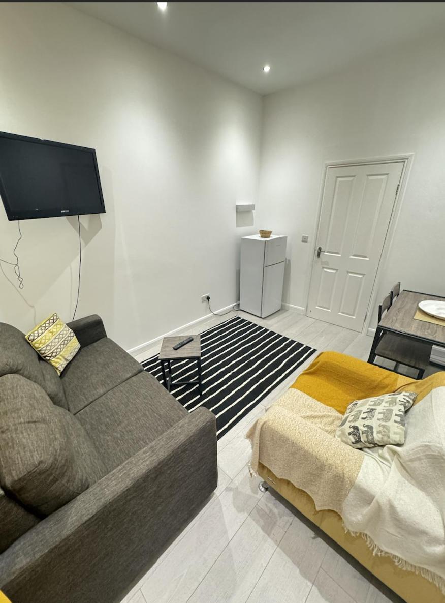 One-Bedroom Apartment,1634364668:JPEG