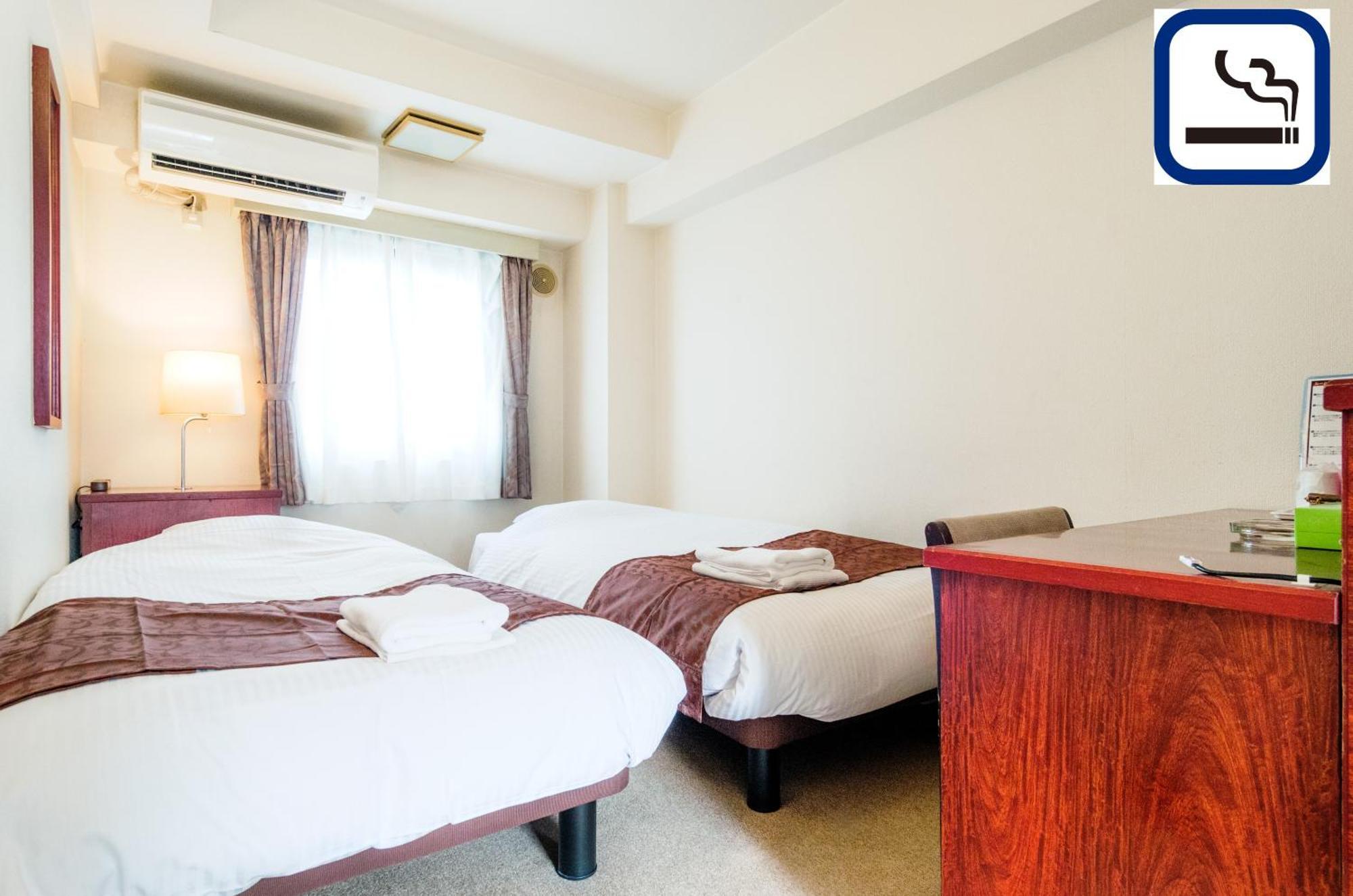 Economy Twin Room,744718120:JPEG