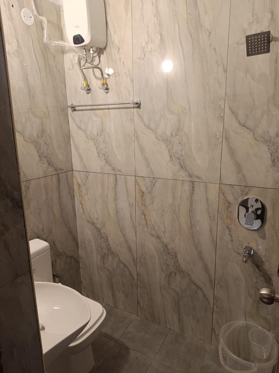 Deluxe Double Room,1647200569:JPEG