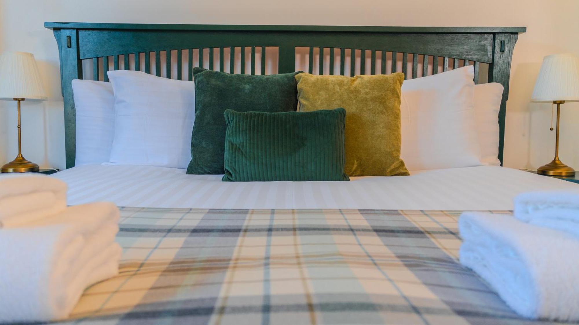 Superior King Room,1648585882:JPEG