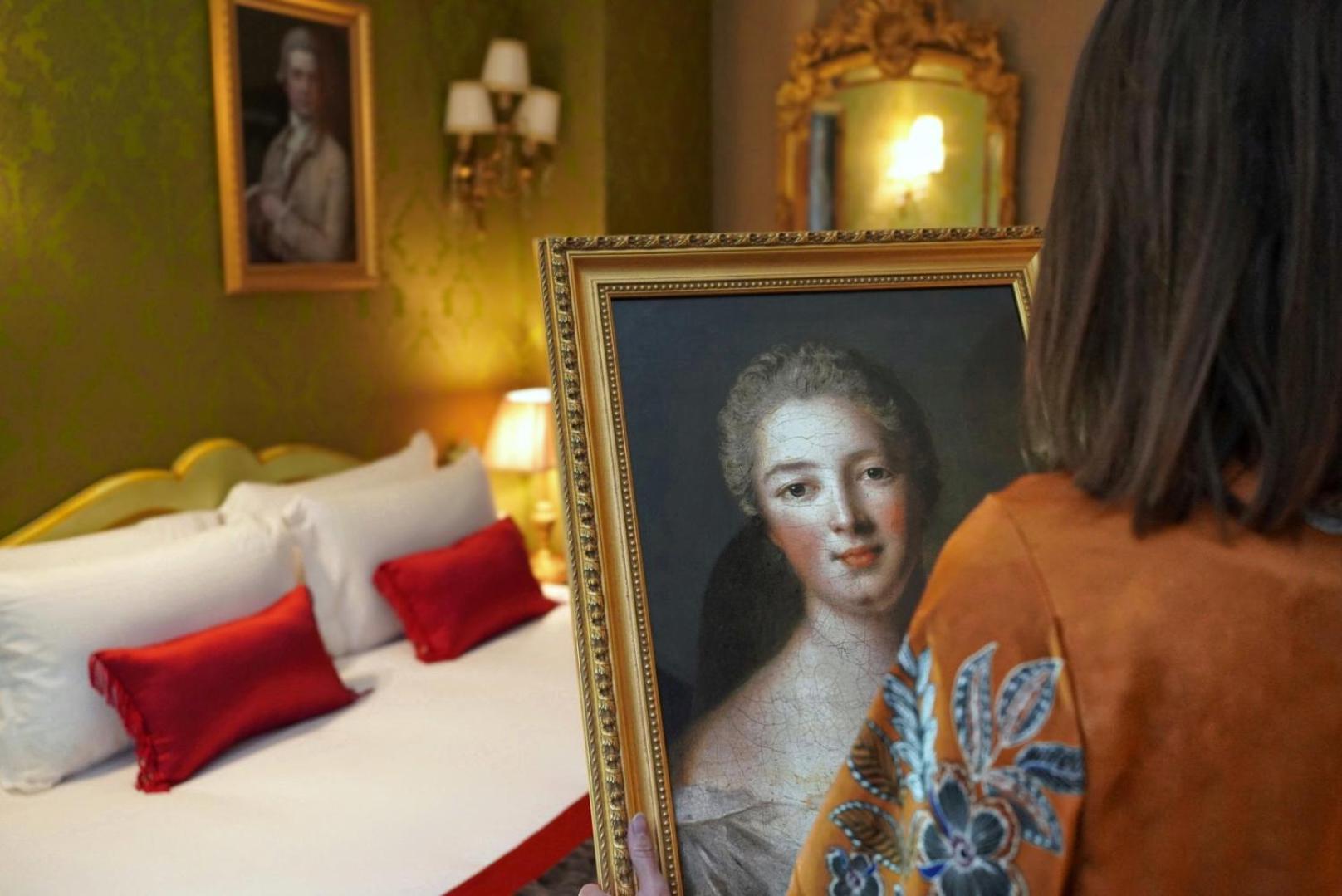 "La Pompadour" Room