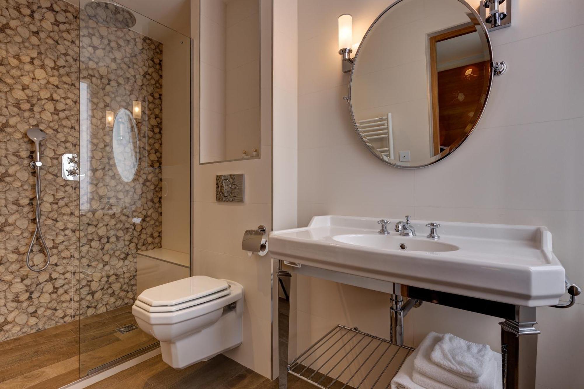 Superior Queen/Twin Room,1654265000:JPEG