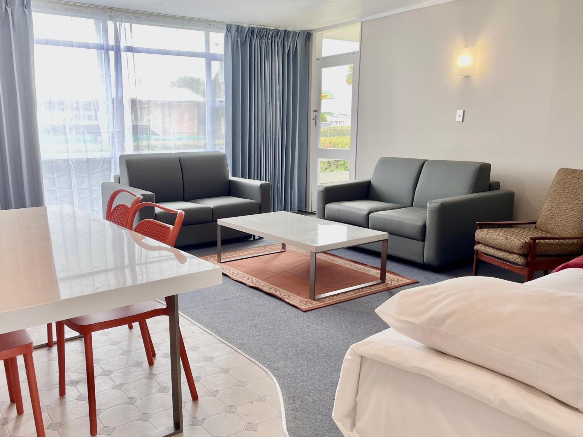 Deluxe Family Suite,1658245486:JPEG