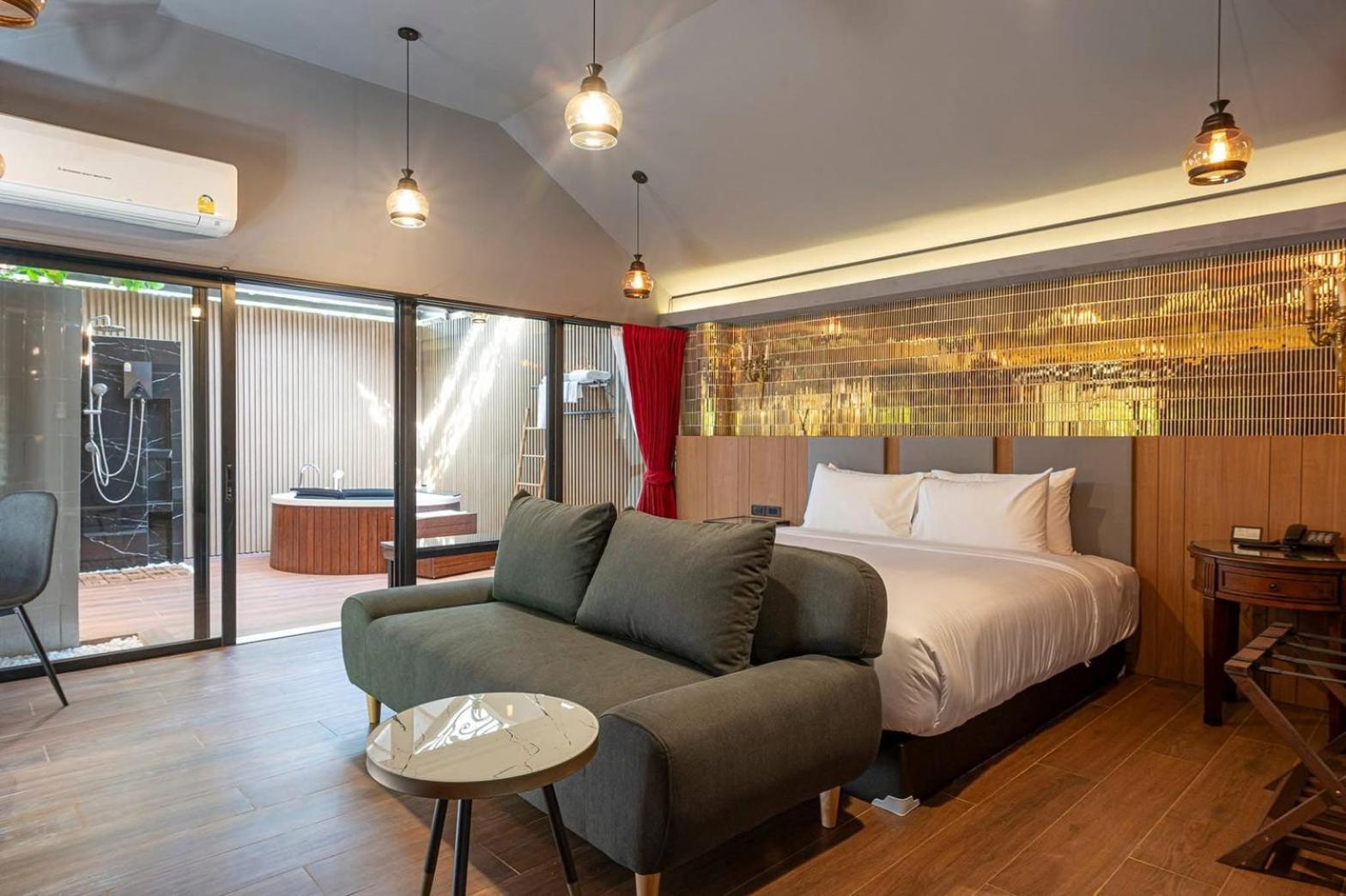 One-Bedroom Villa