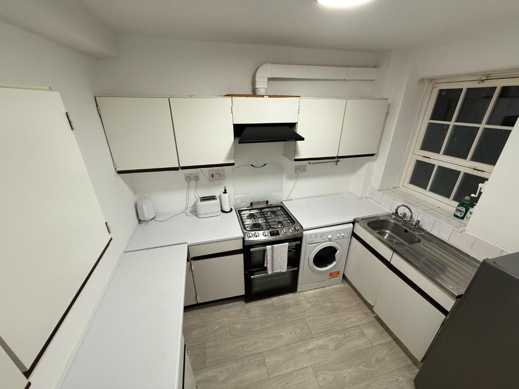 Double Room,1664334687:JPEG