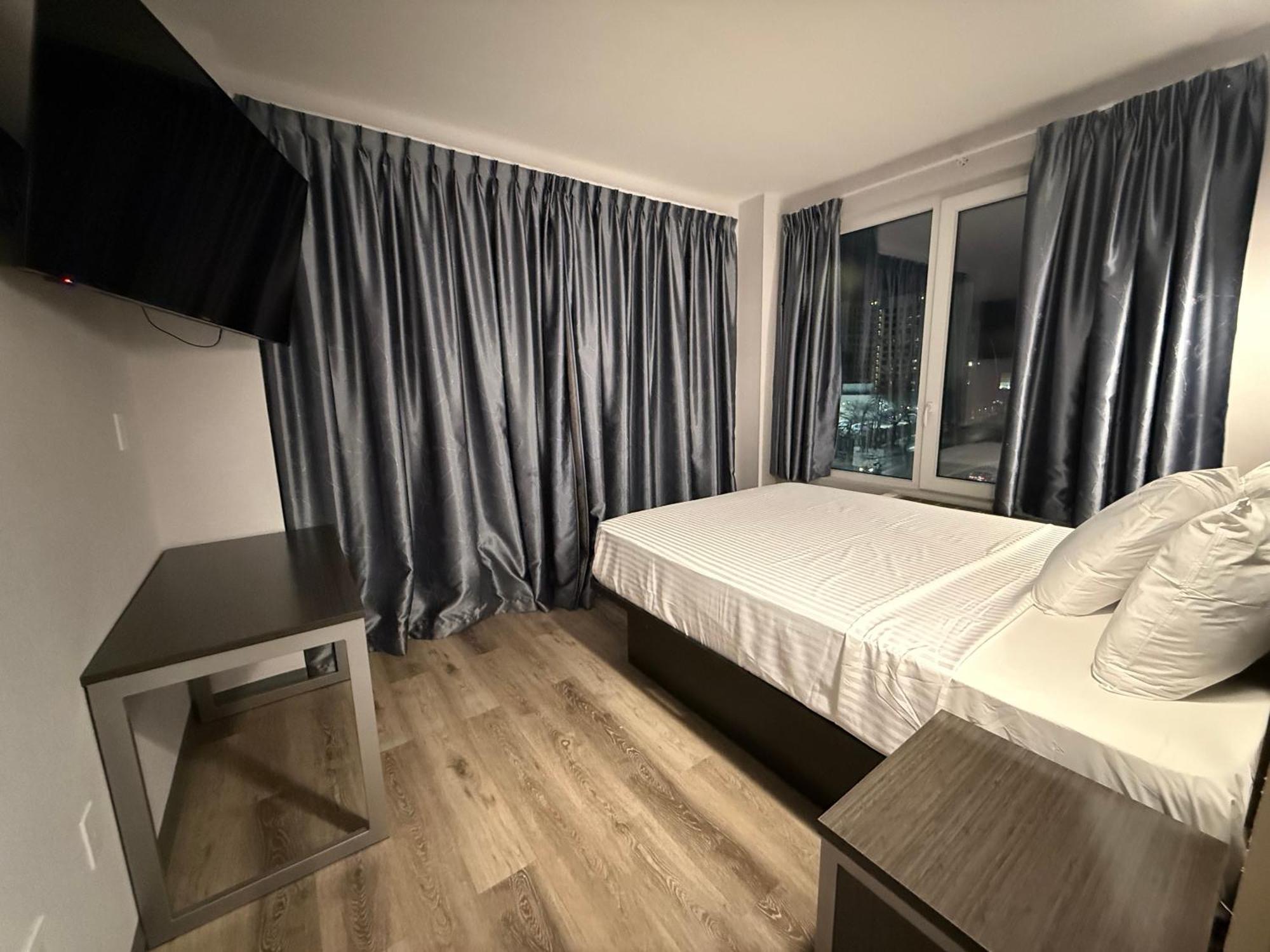 Deluxe Queen Room,1668620964:JPEG