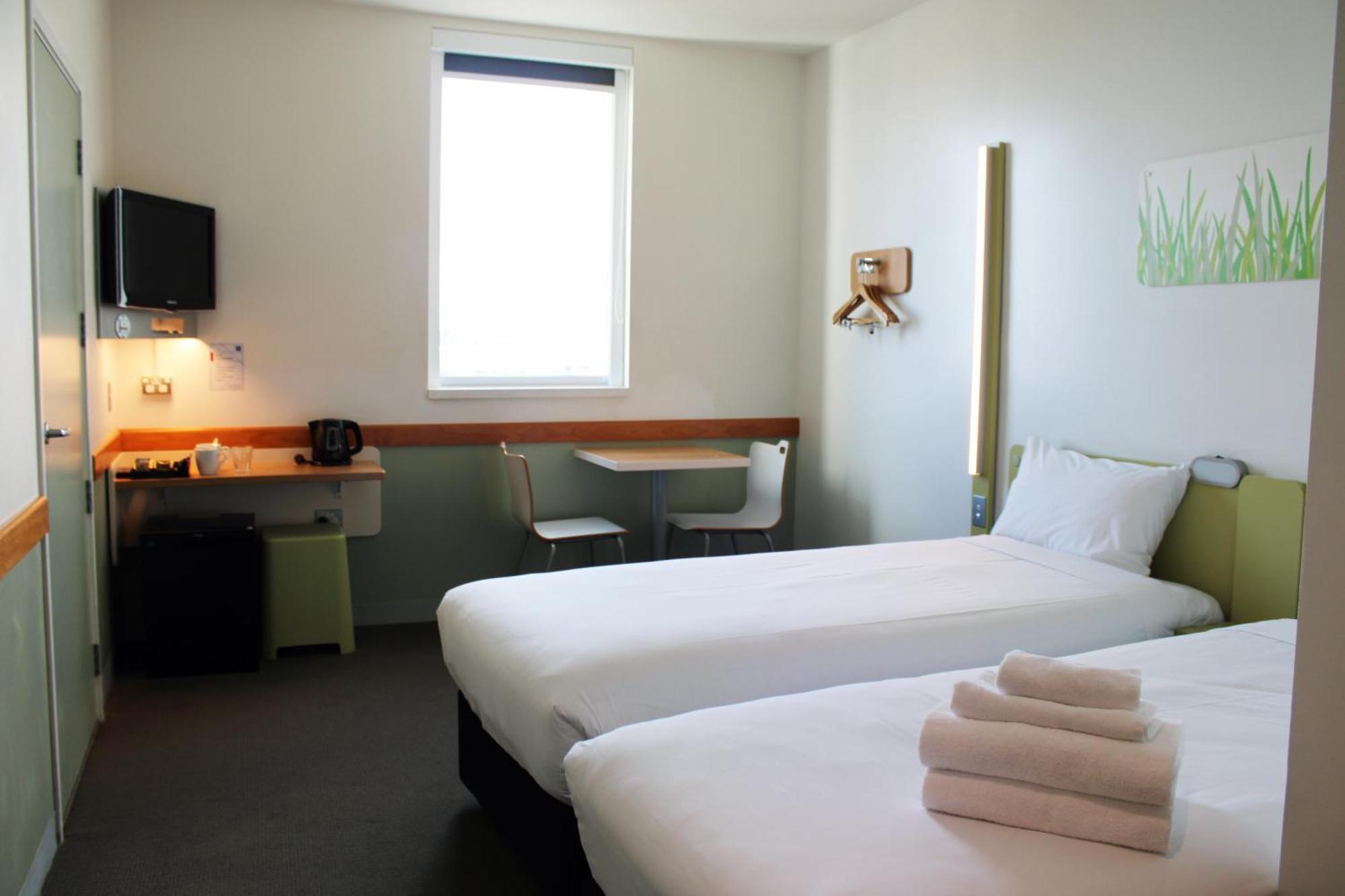 Standard Room 2 Single Beds,1676748190:JPEG