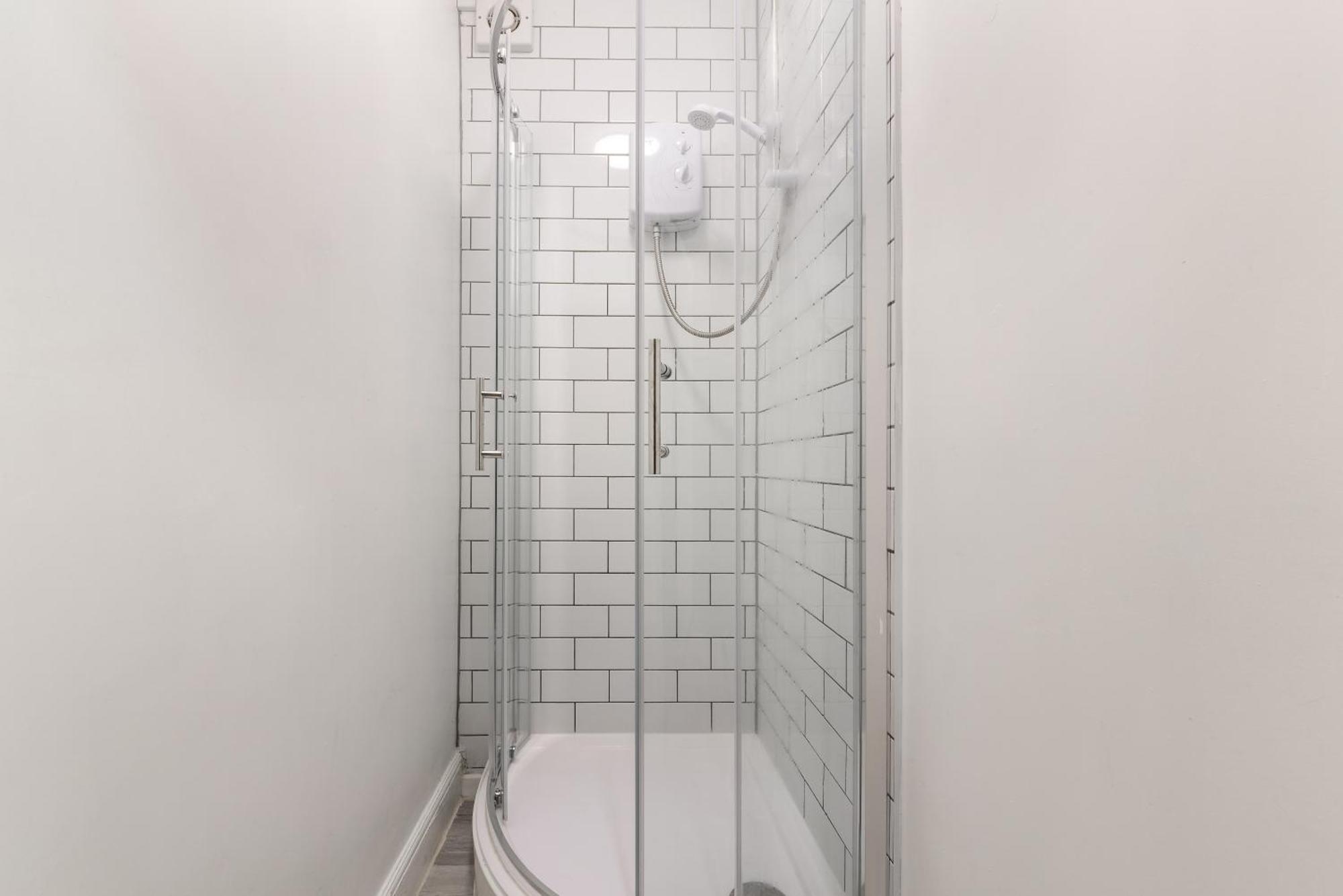 Basic Triple Room