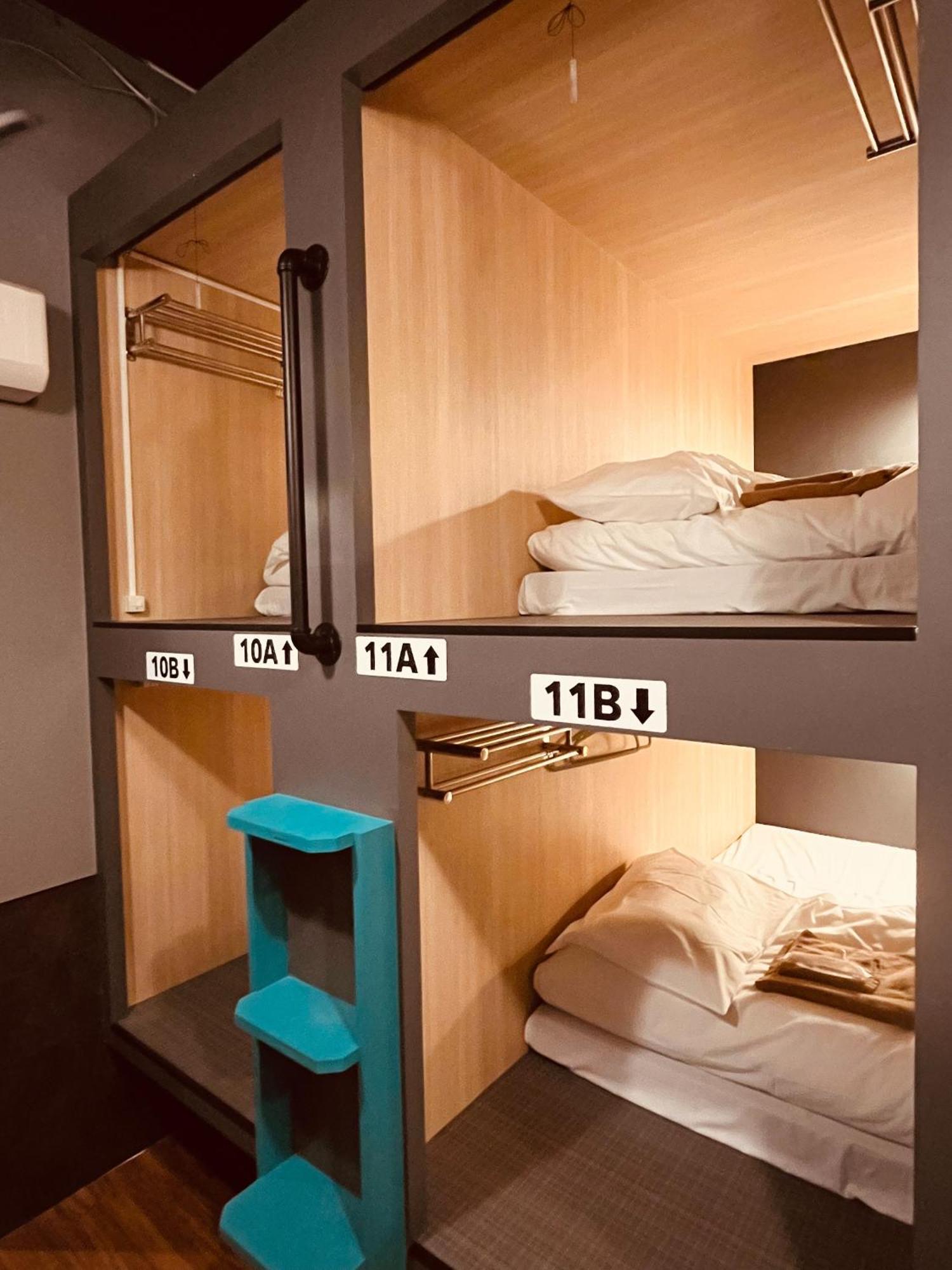 Bunk Bed in Mixed Dormitory Room