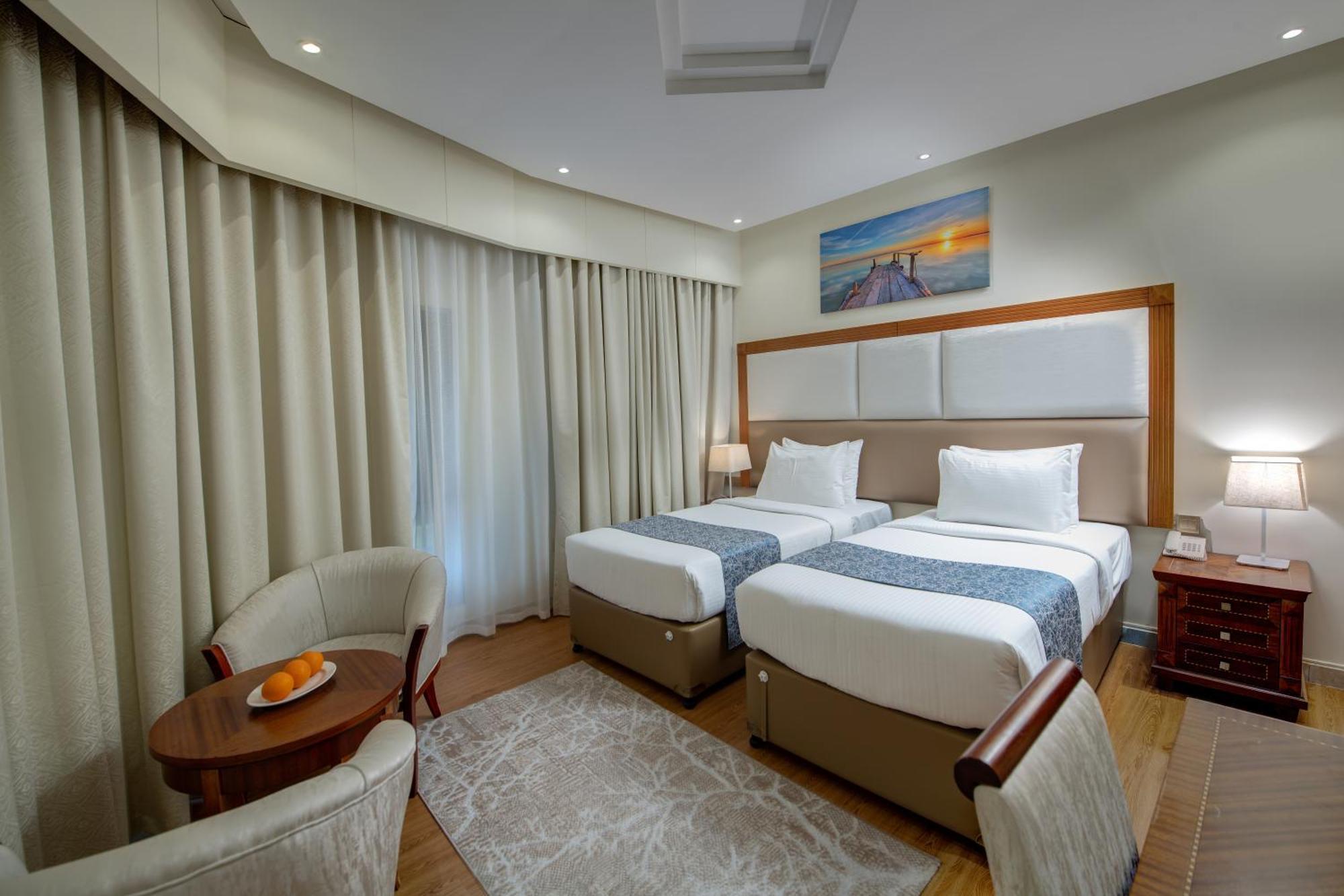 Suite with City View,1679819228:JPEG