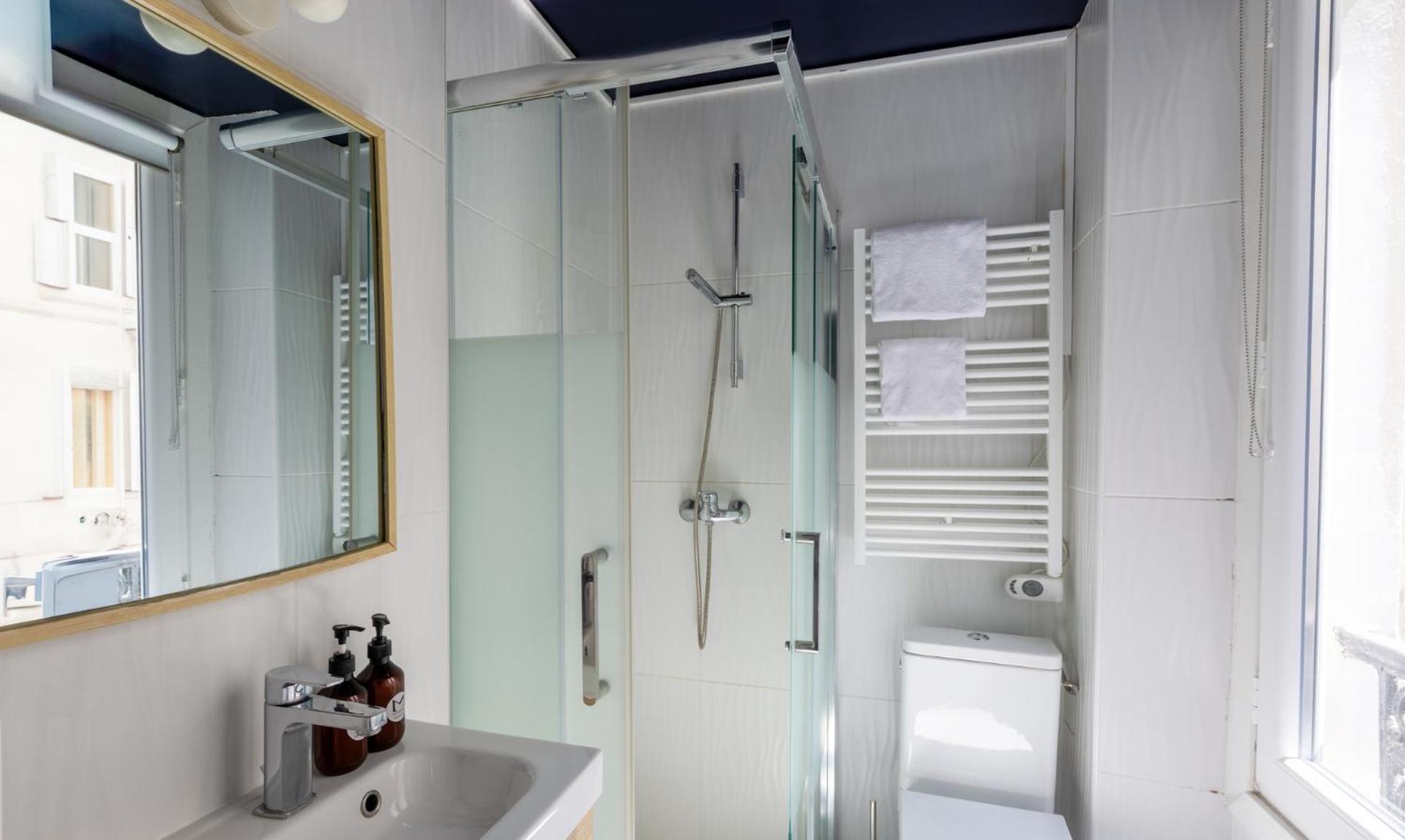 Standard Single Room,1681743916:JPEG