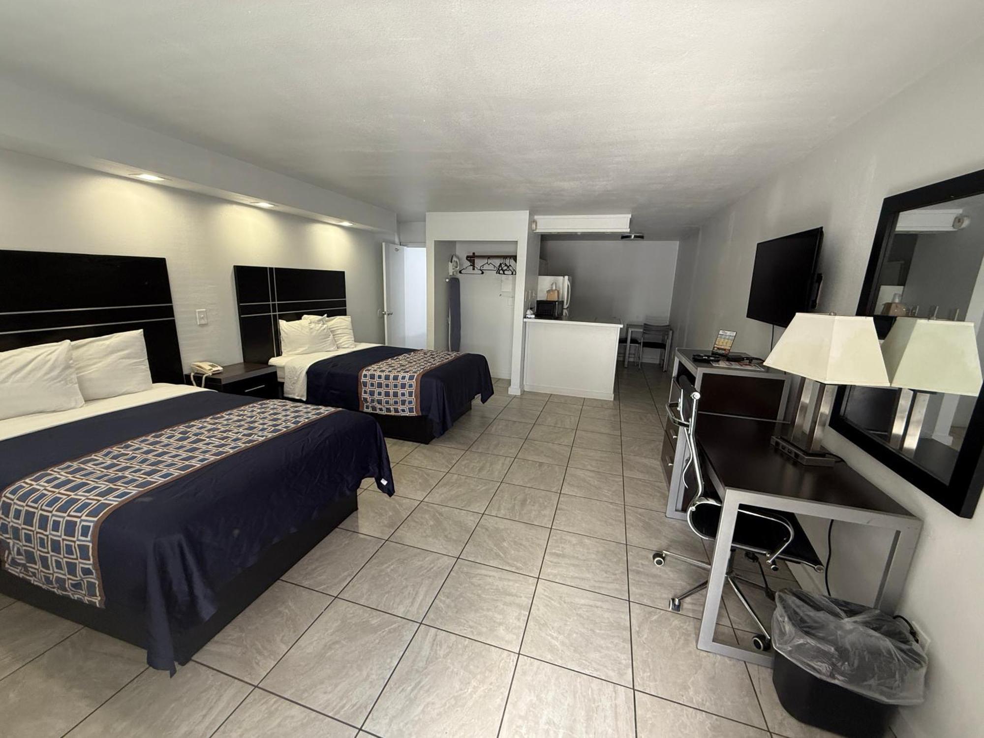 Standard Room with Kitchenette