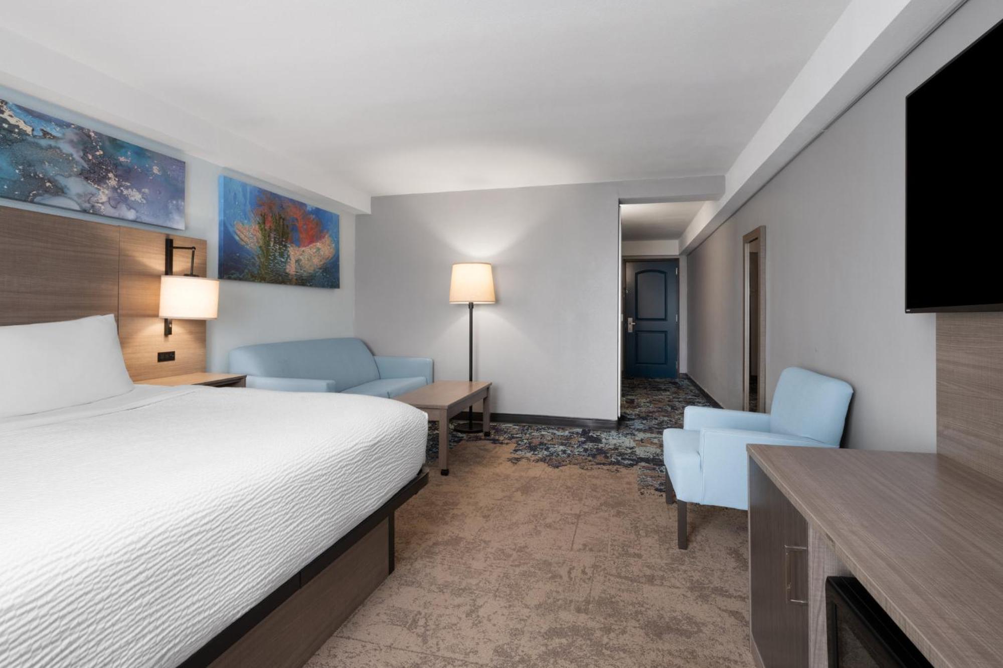 Standard King Room with Sofa Bed