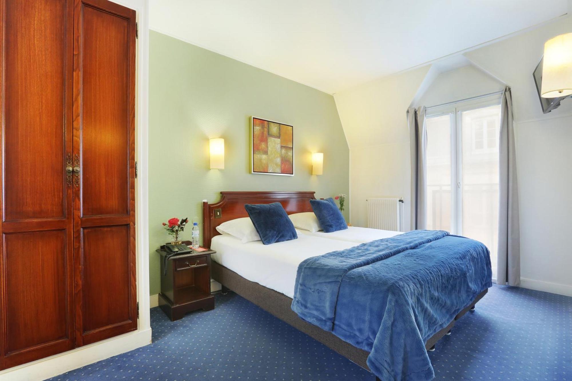 Twin Room,1691979032:JPEG