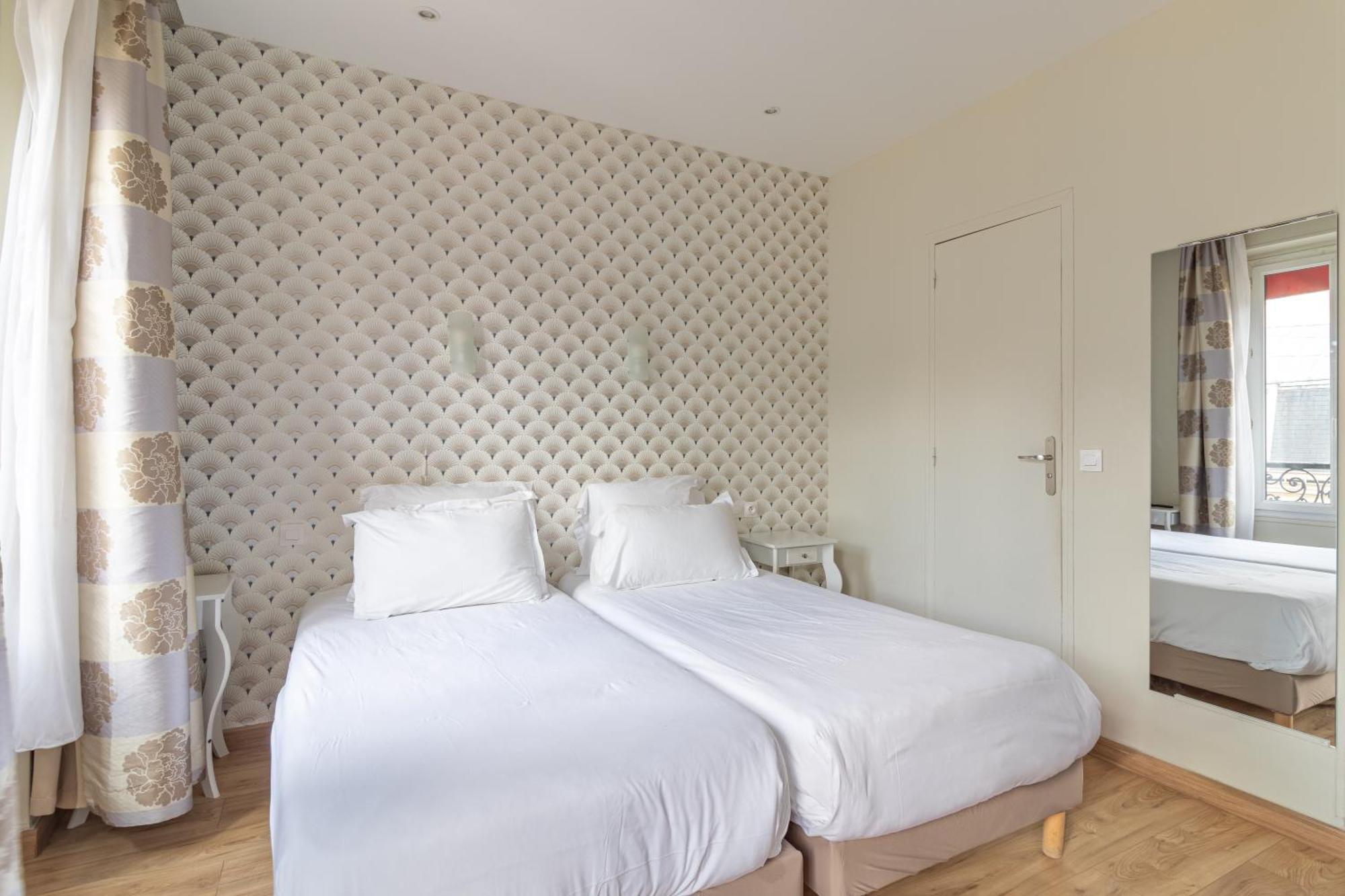 Triple Room,1695746244:JPEG