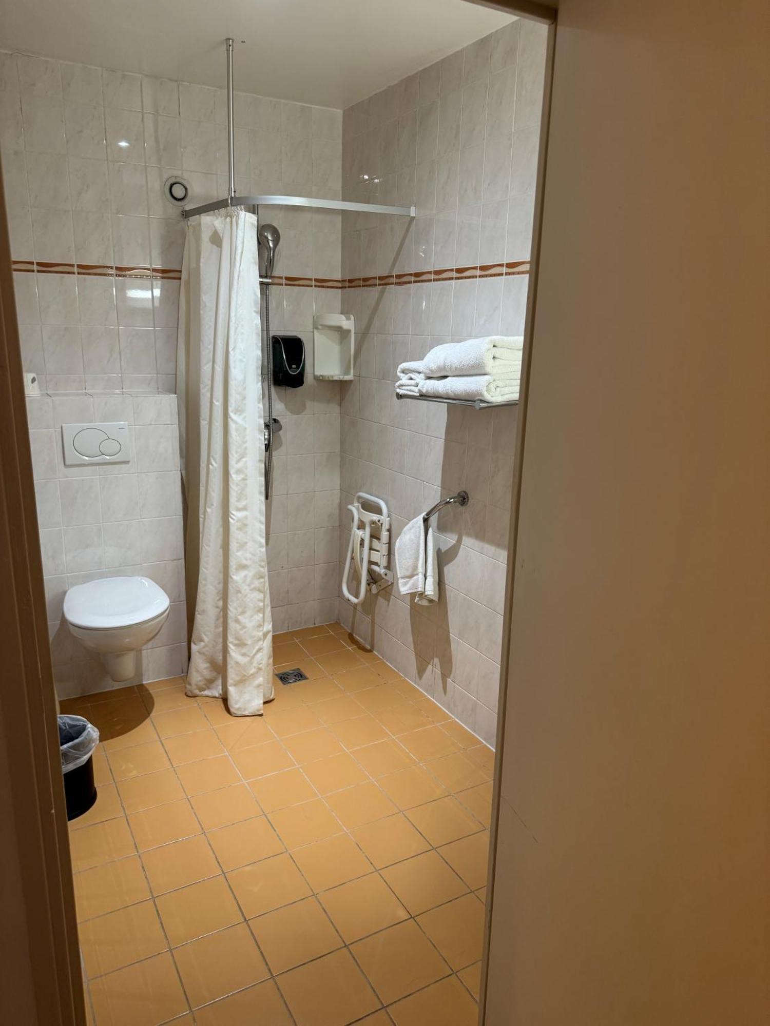 Double Room - Disability Access