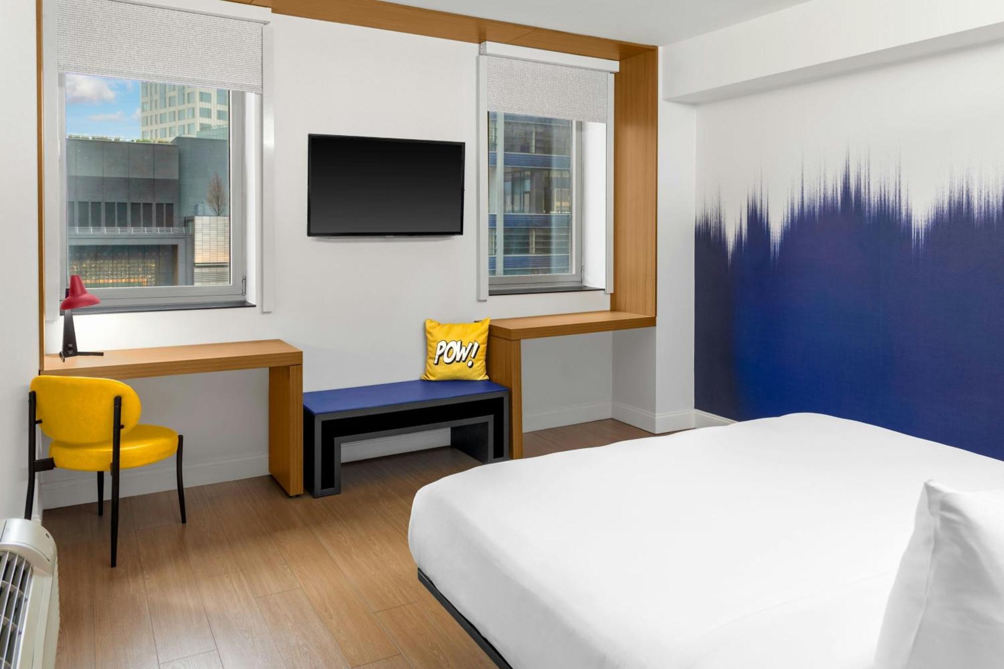 King Room Mobility Hearing Accessible Roll Shower