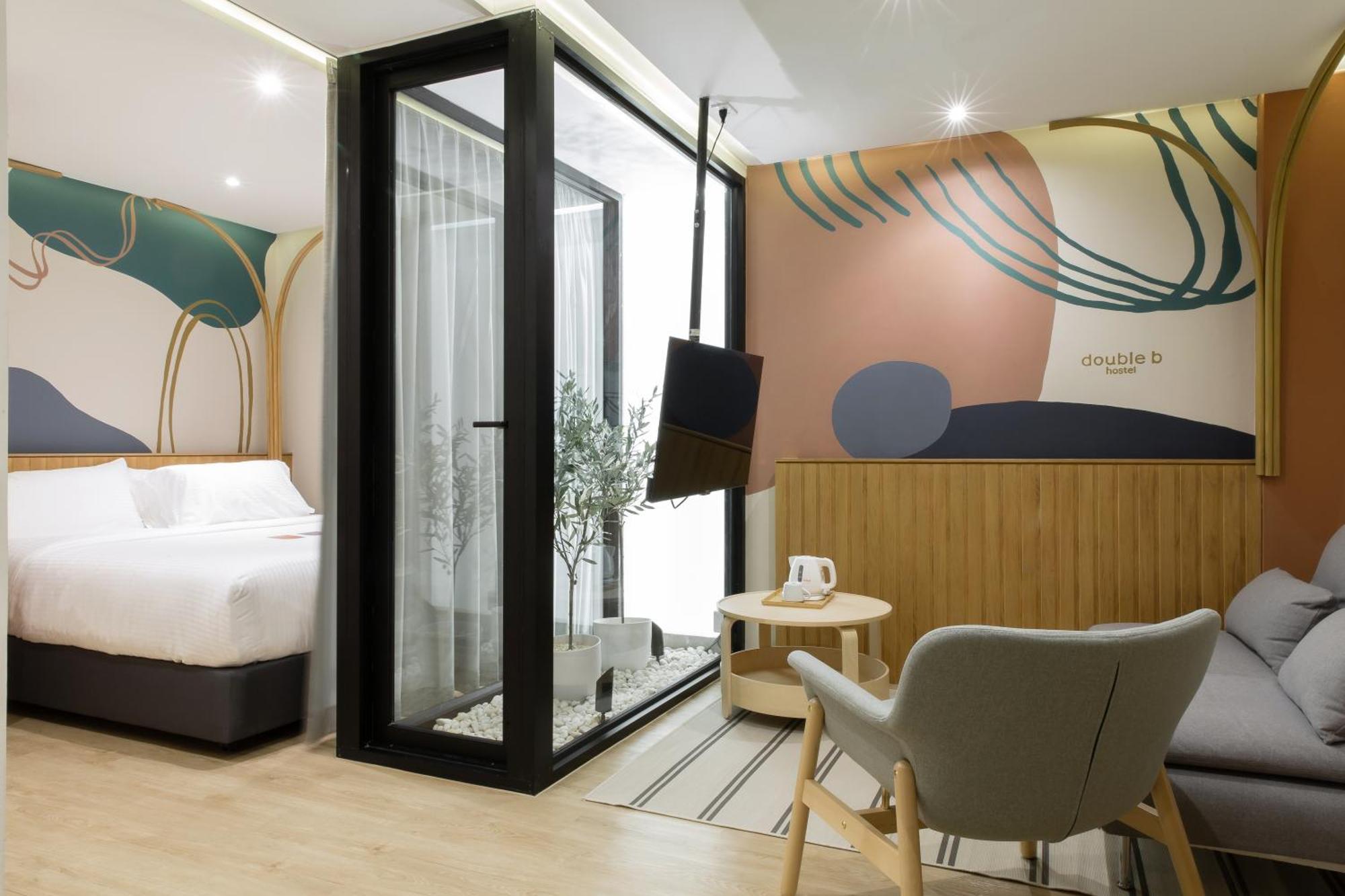 Superior King Suite