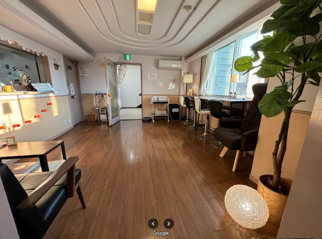 Triple Room,1736890119:JPEG