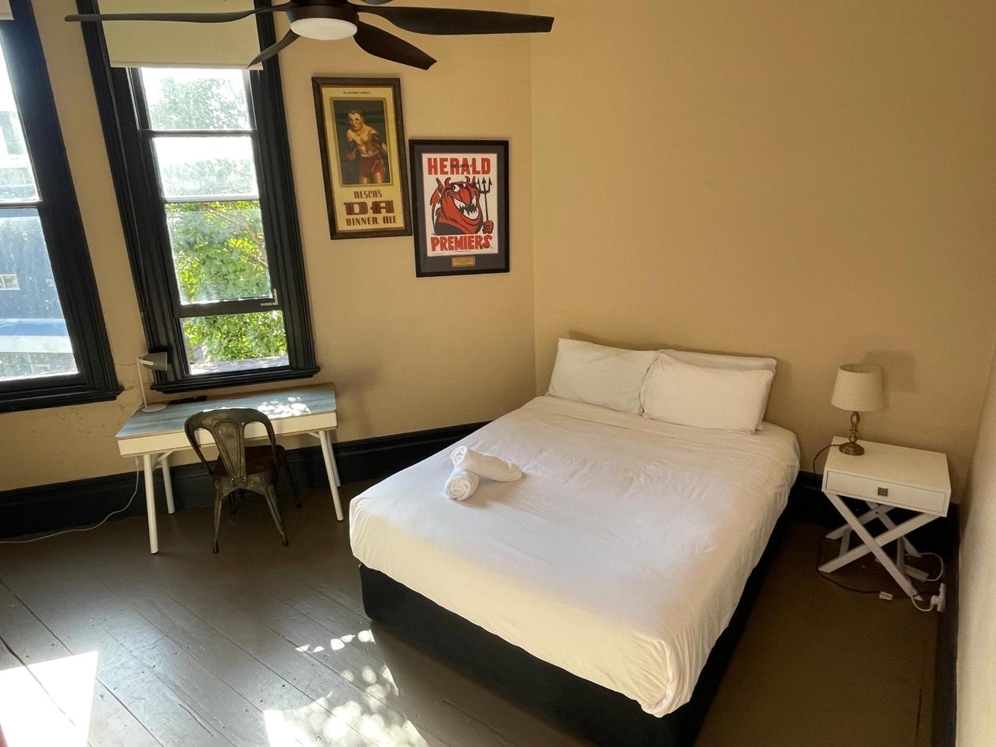 Standard Queen Room,1737006245:JPEG