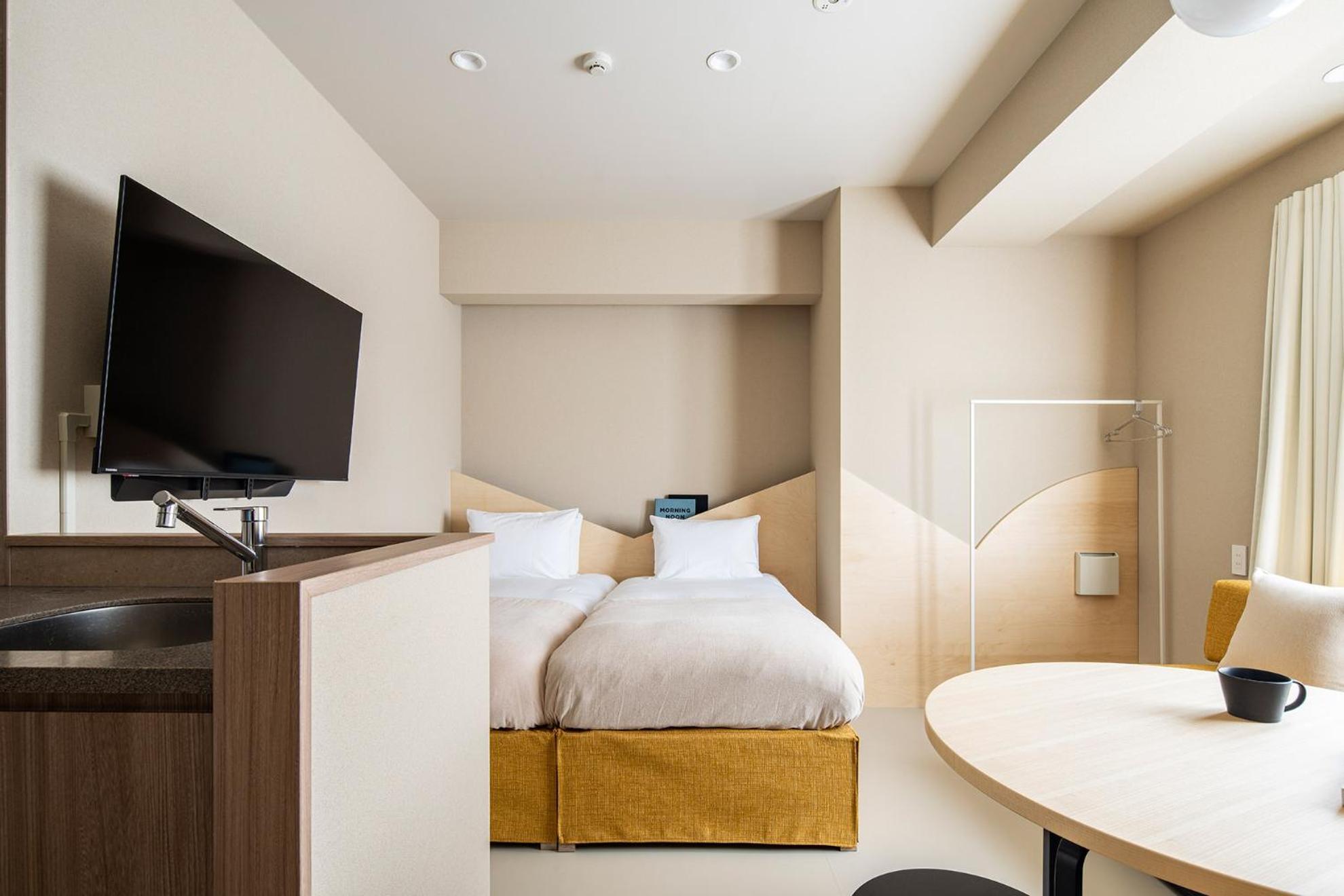 Deluxe Studio Apartment