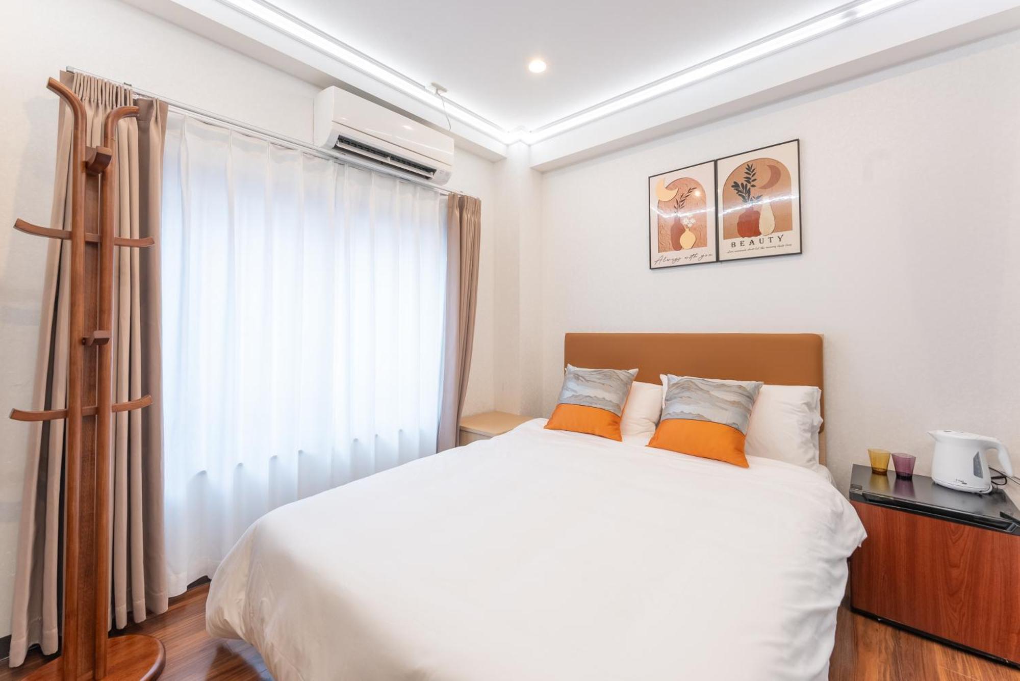 Queen Room