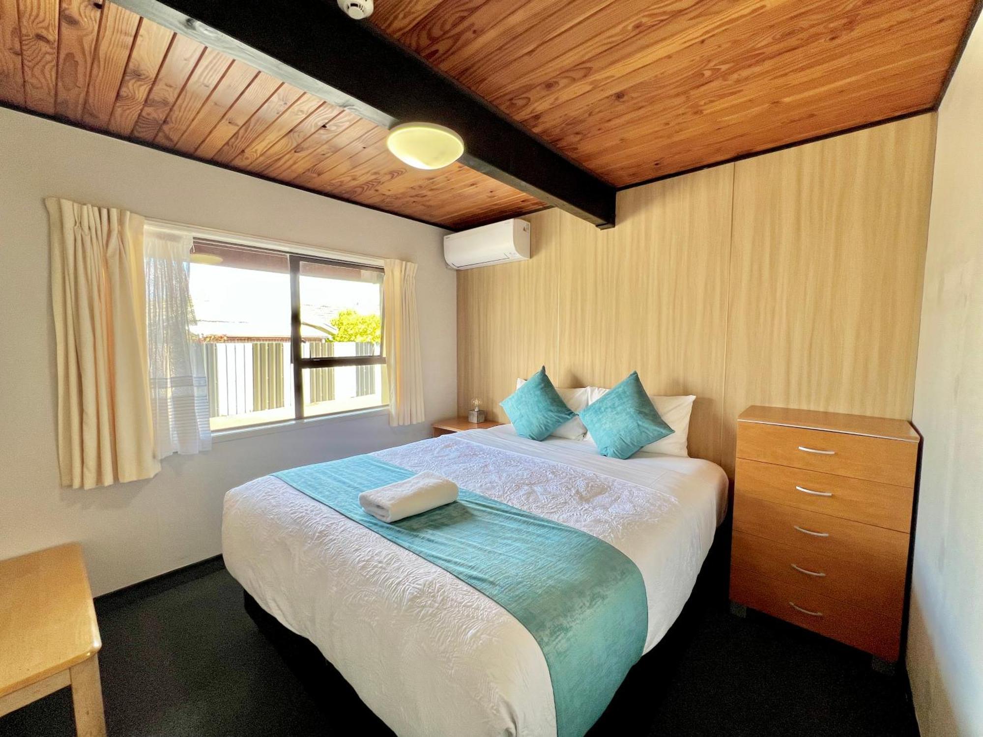 Two-Bedroom Apartment (6 Adults),1742807778:JPEG