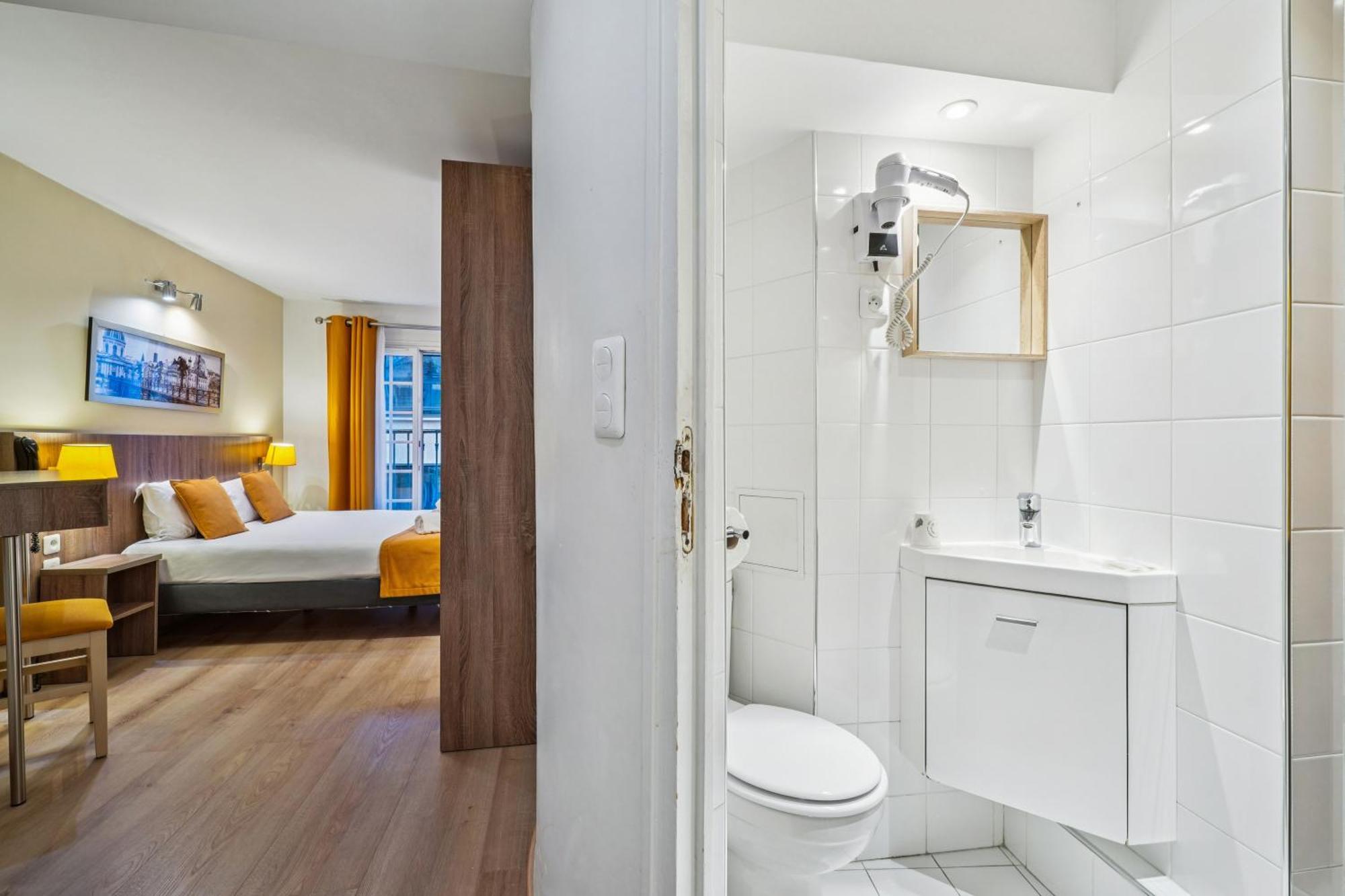 Classic Double Room