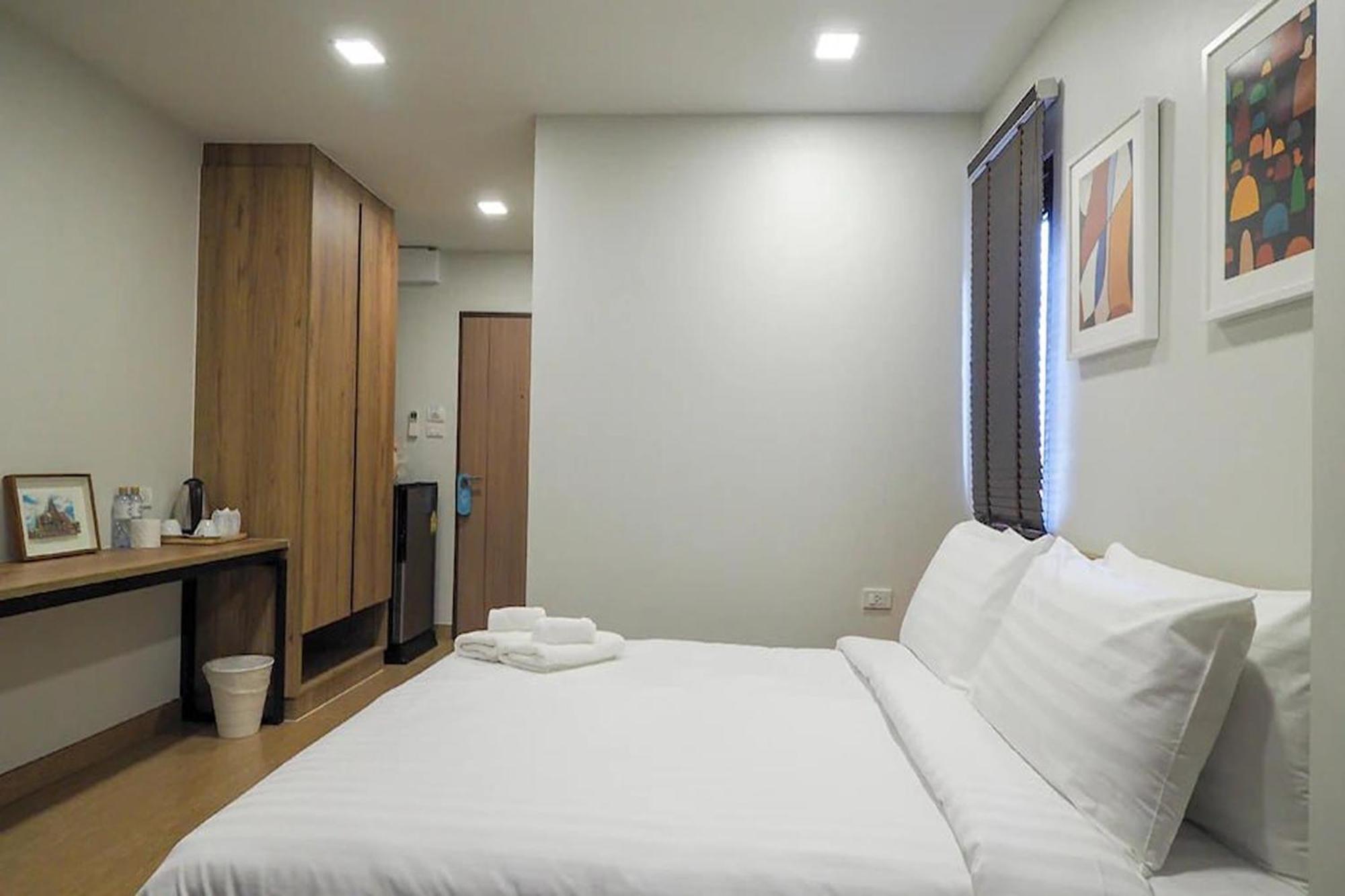 Superior King Room,1743284214:JPEG