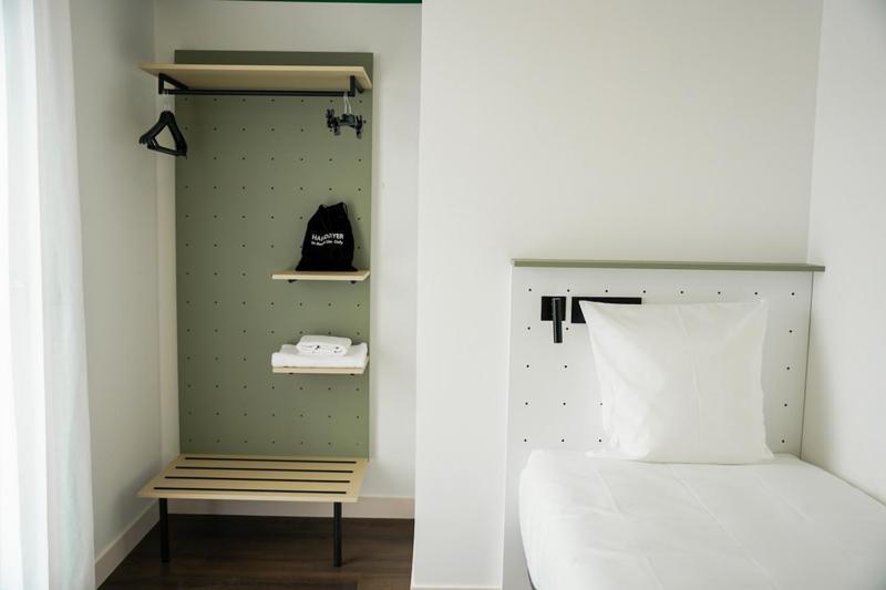 Standard Room (Single Bed)