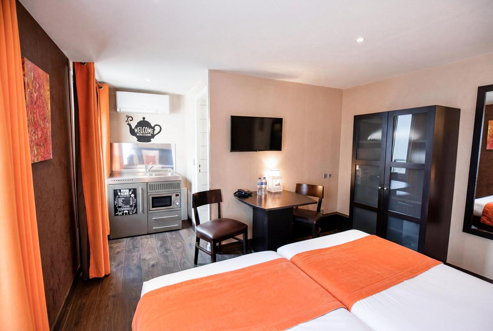 Junior Suite with Kitchenette