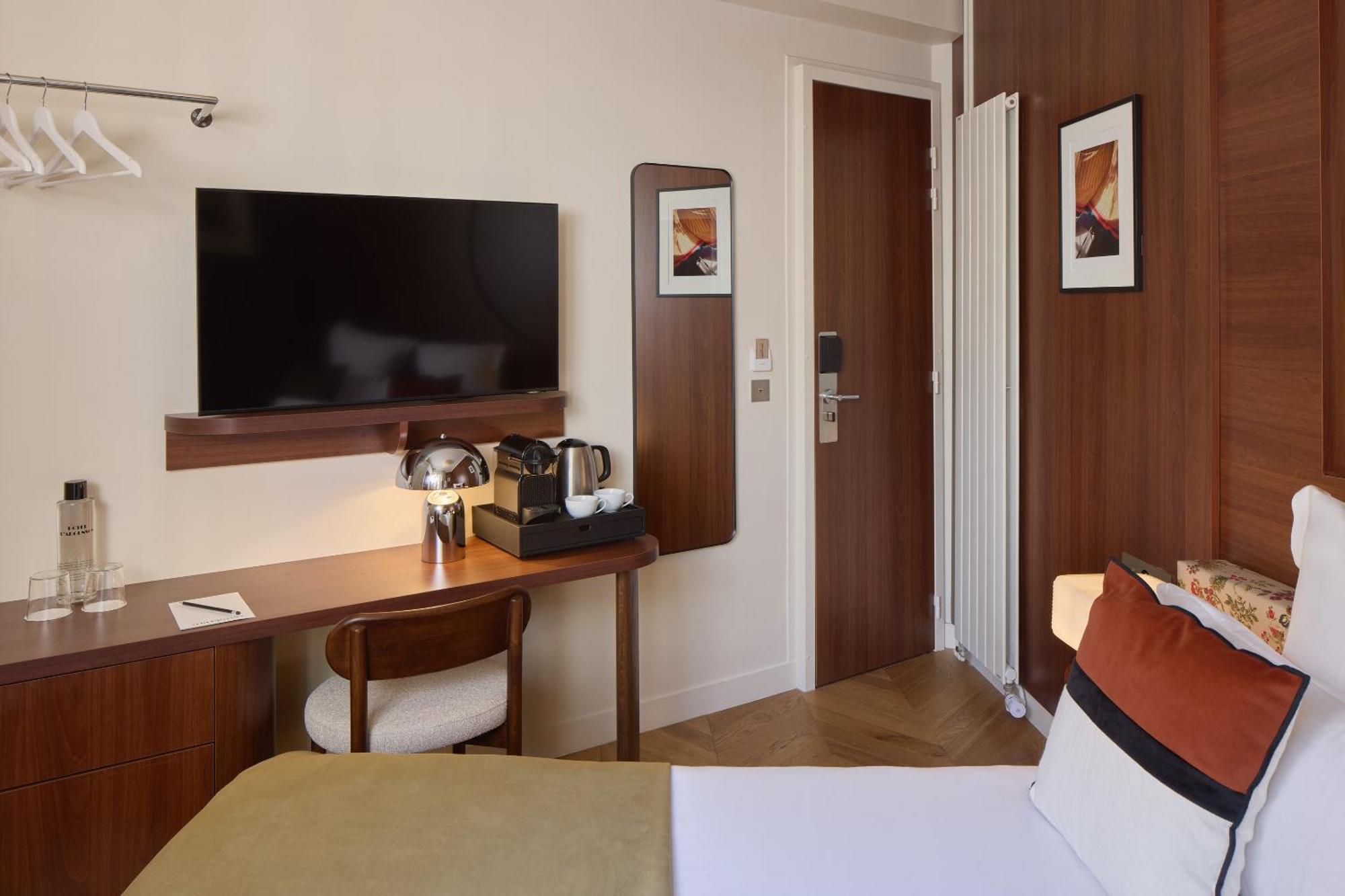 Cozy Single Room