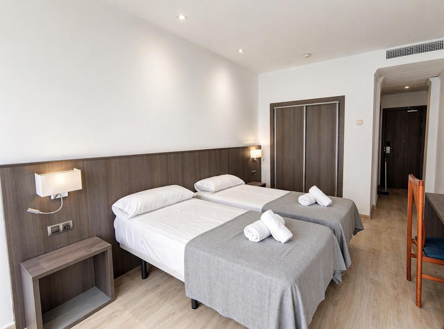 Superior Twin Room with Sea View