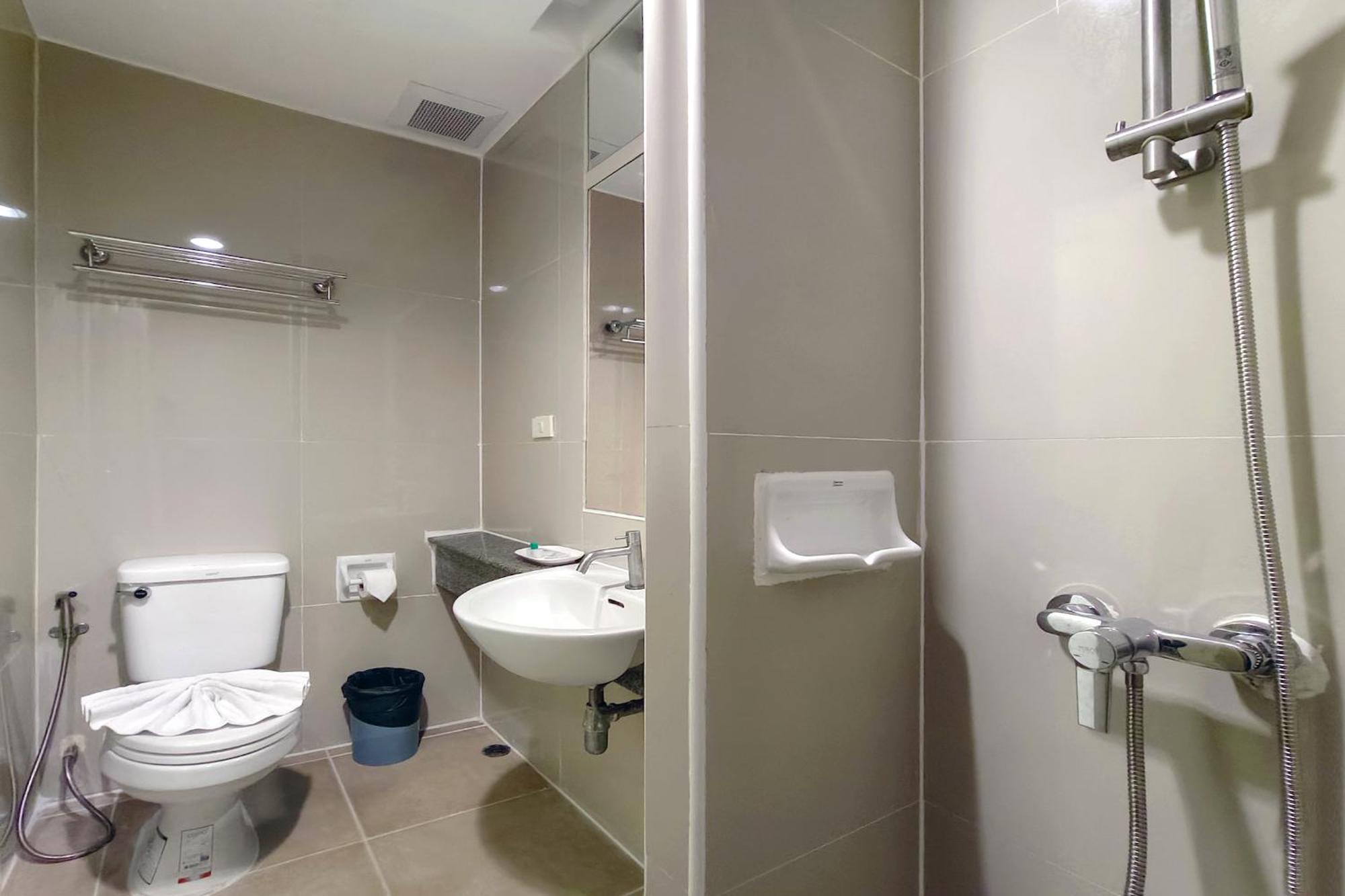 Single Room with Bathroom