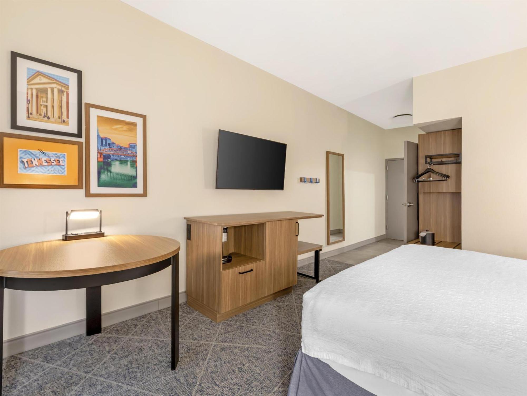 King Room - Mobility Access/Non-Smoking