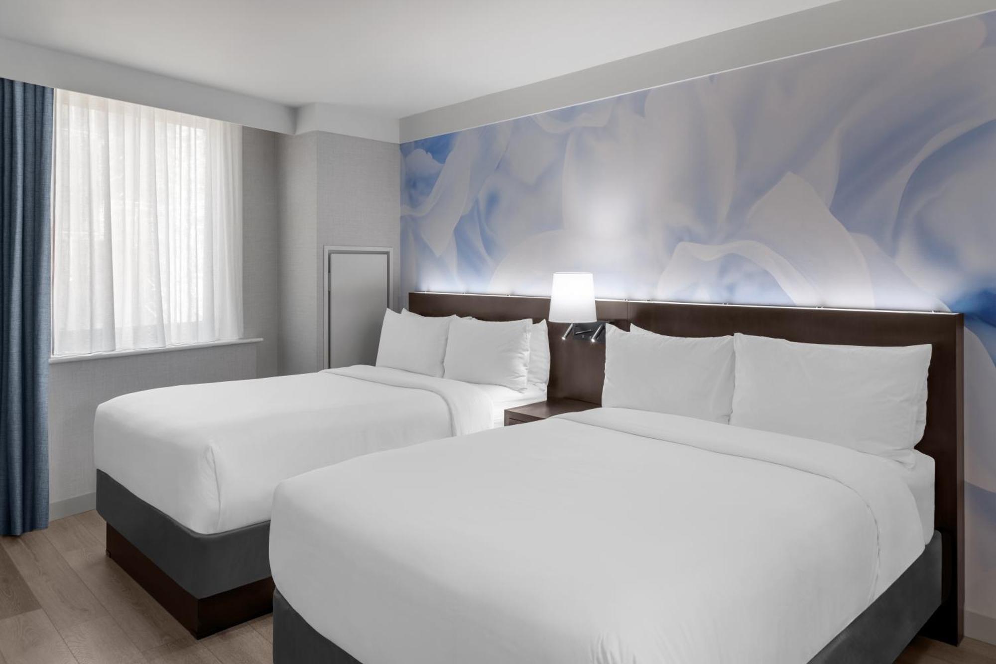Double Room with Two Double Beds - Mobility Accessible with Tub