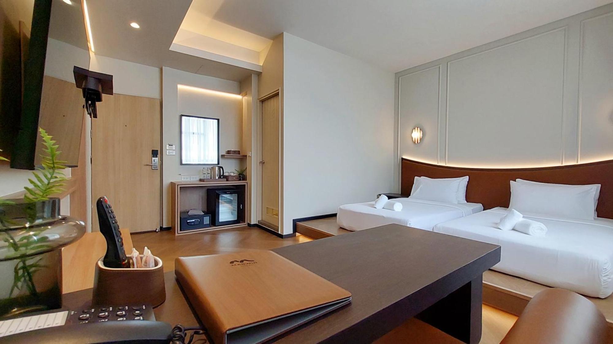 Grand Deluxe King or Twin Bed