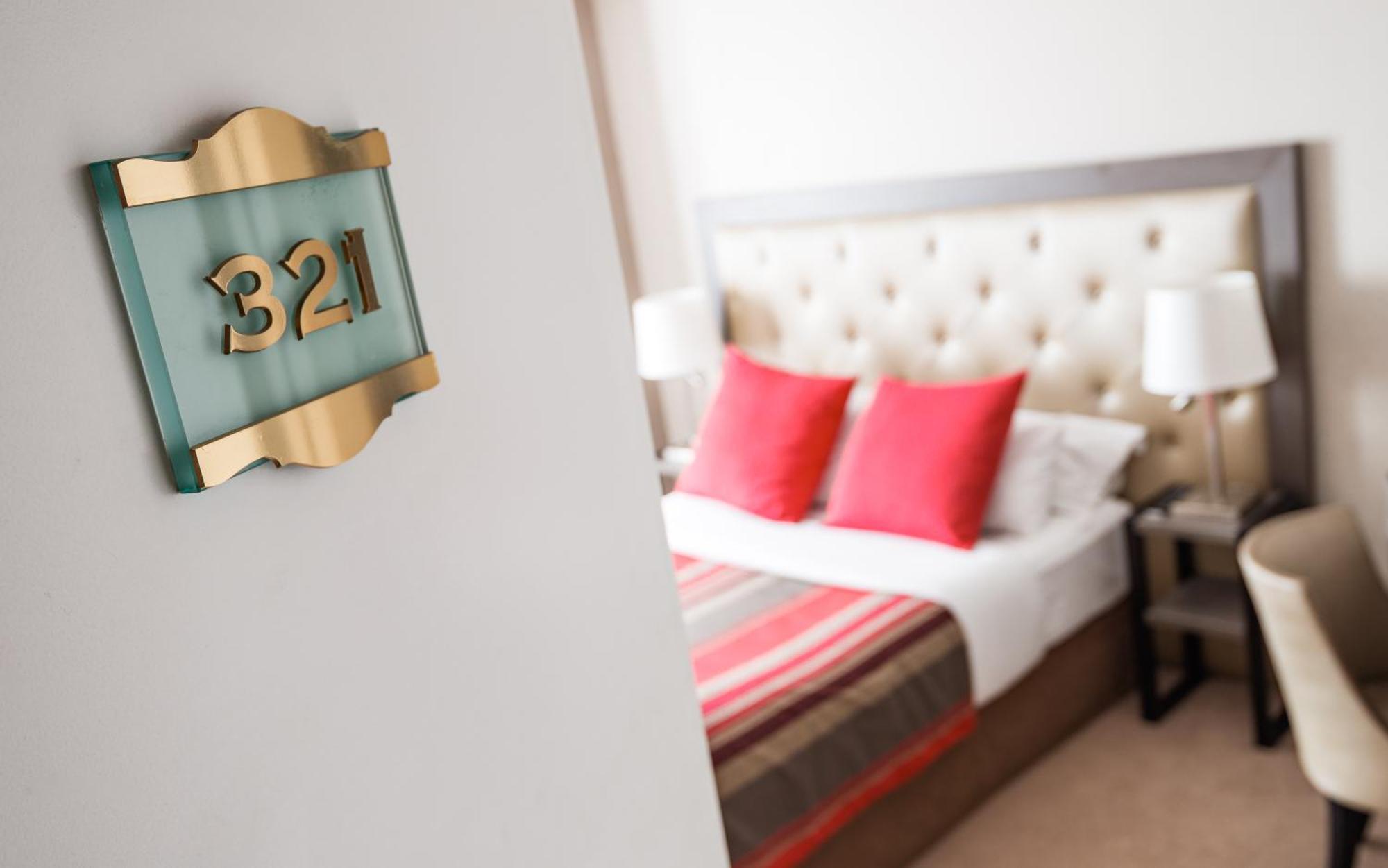 Two Connecting Double Rooms