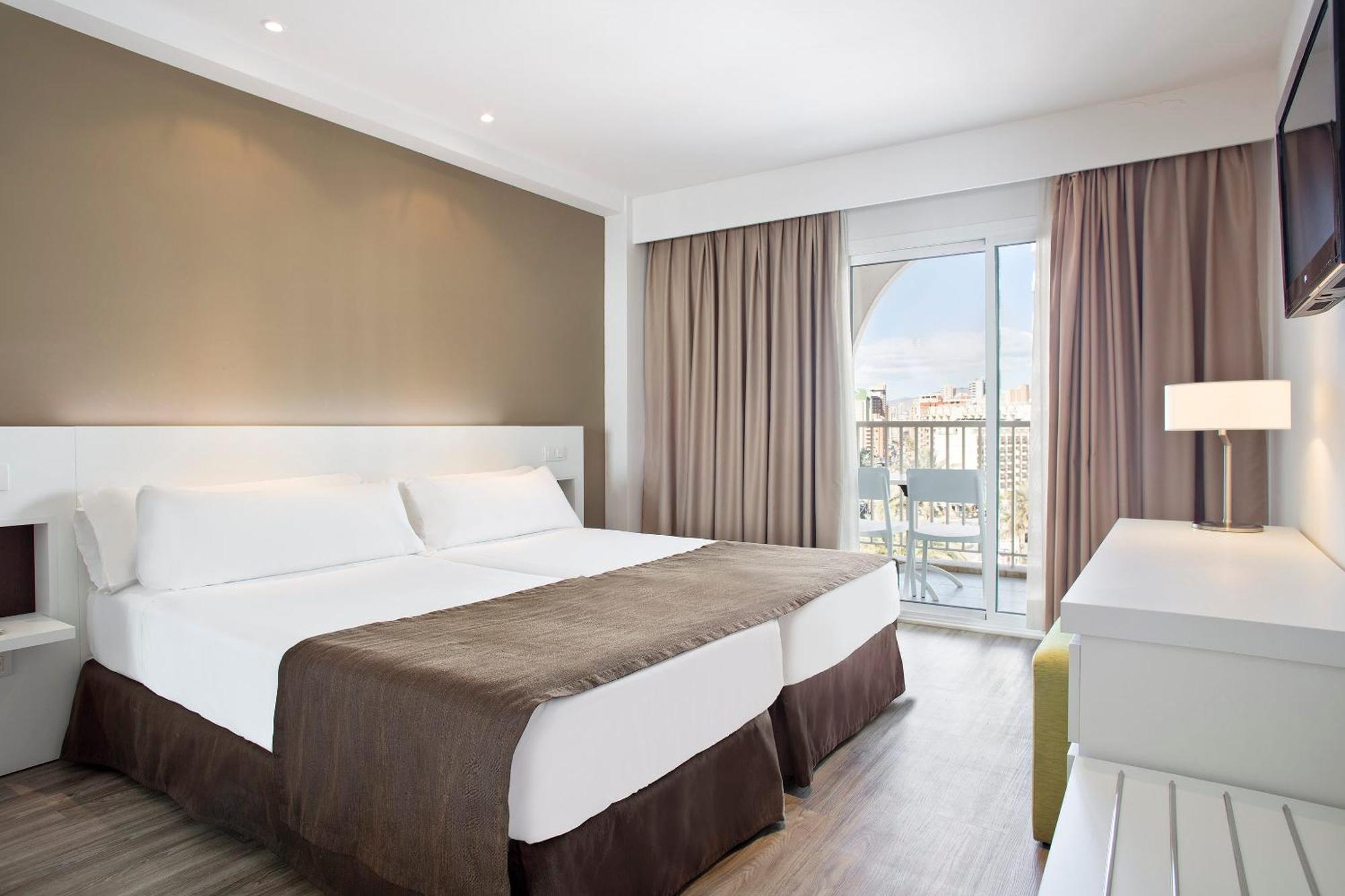Sol Pelicanos Room