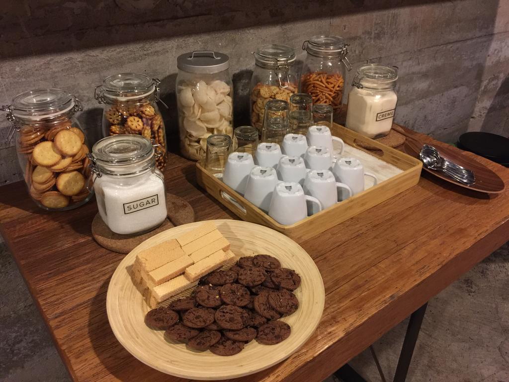 Deluxe Double Room with Shower - No Window,219739775:JPEG