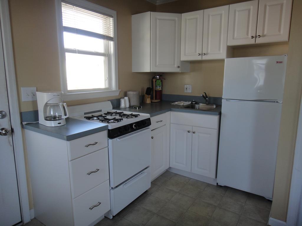 Bungalow with Kitchen