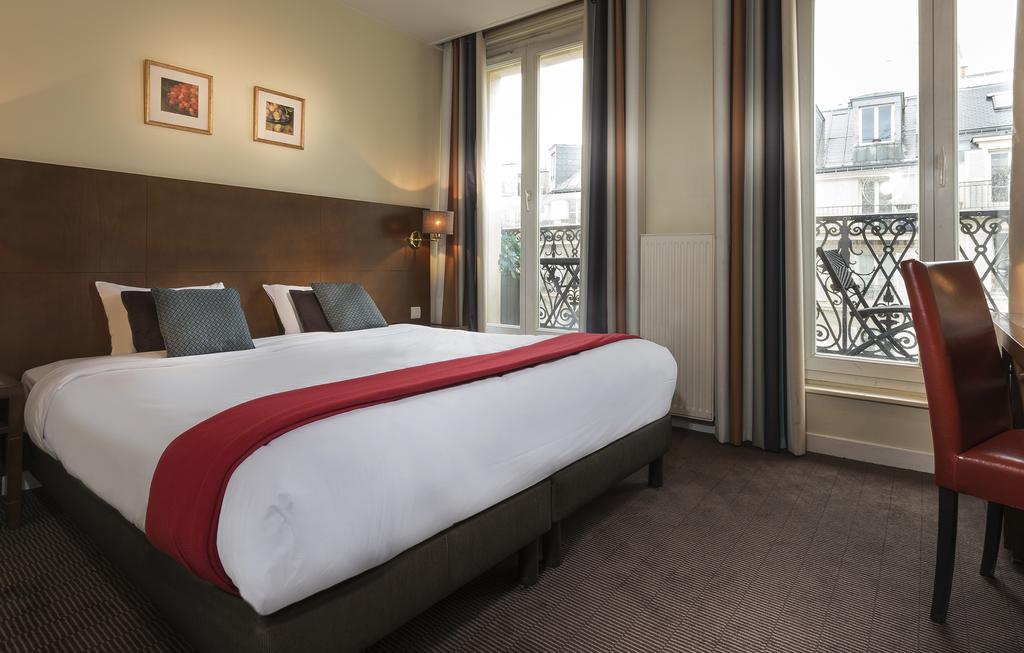 Superior Double Room with Balcony